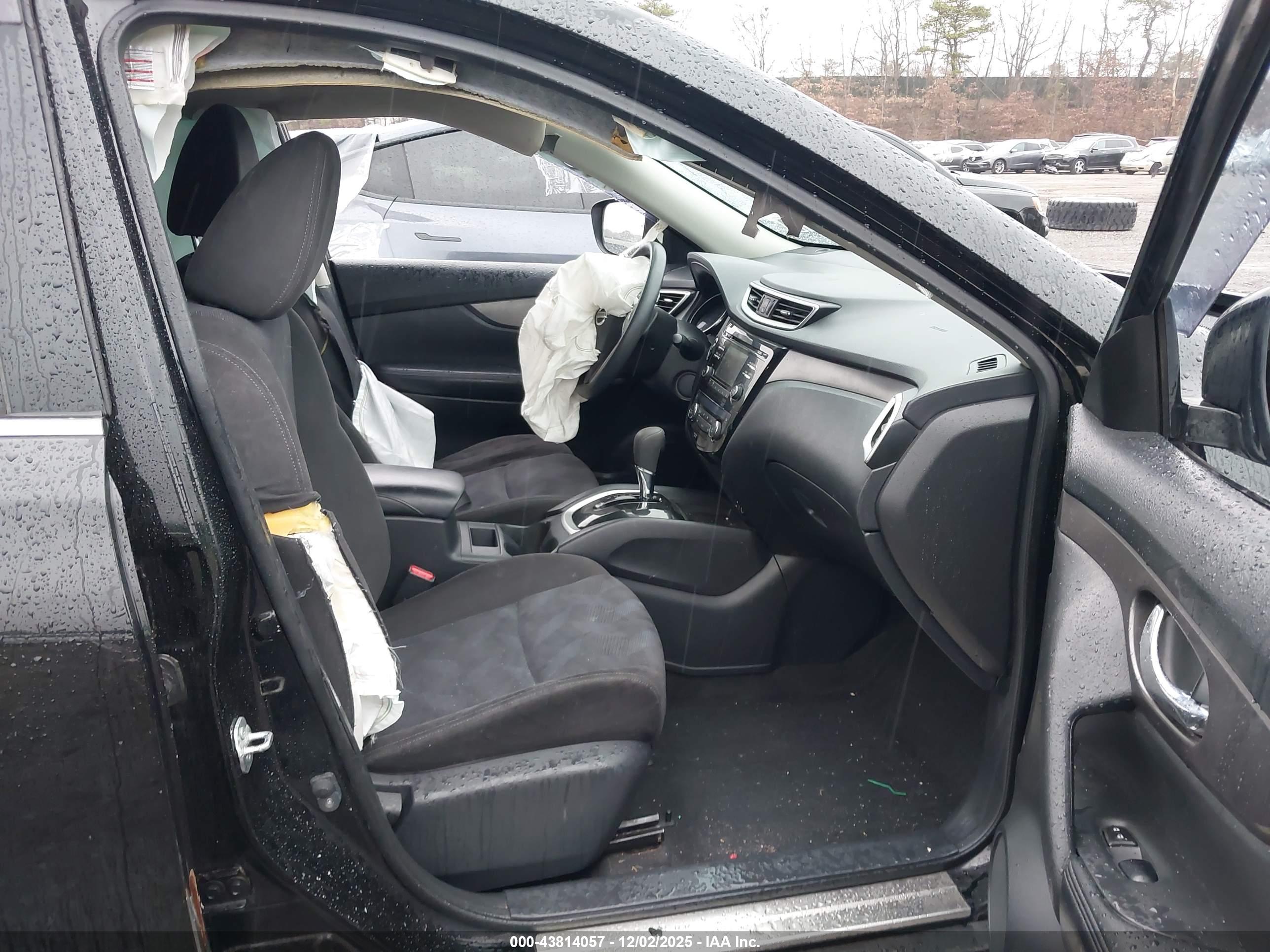 NISSAN ROGUE image 5