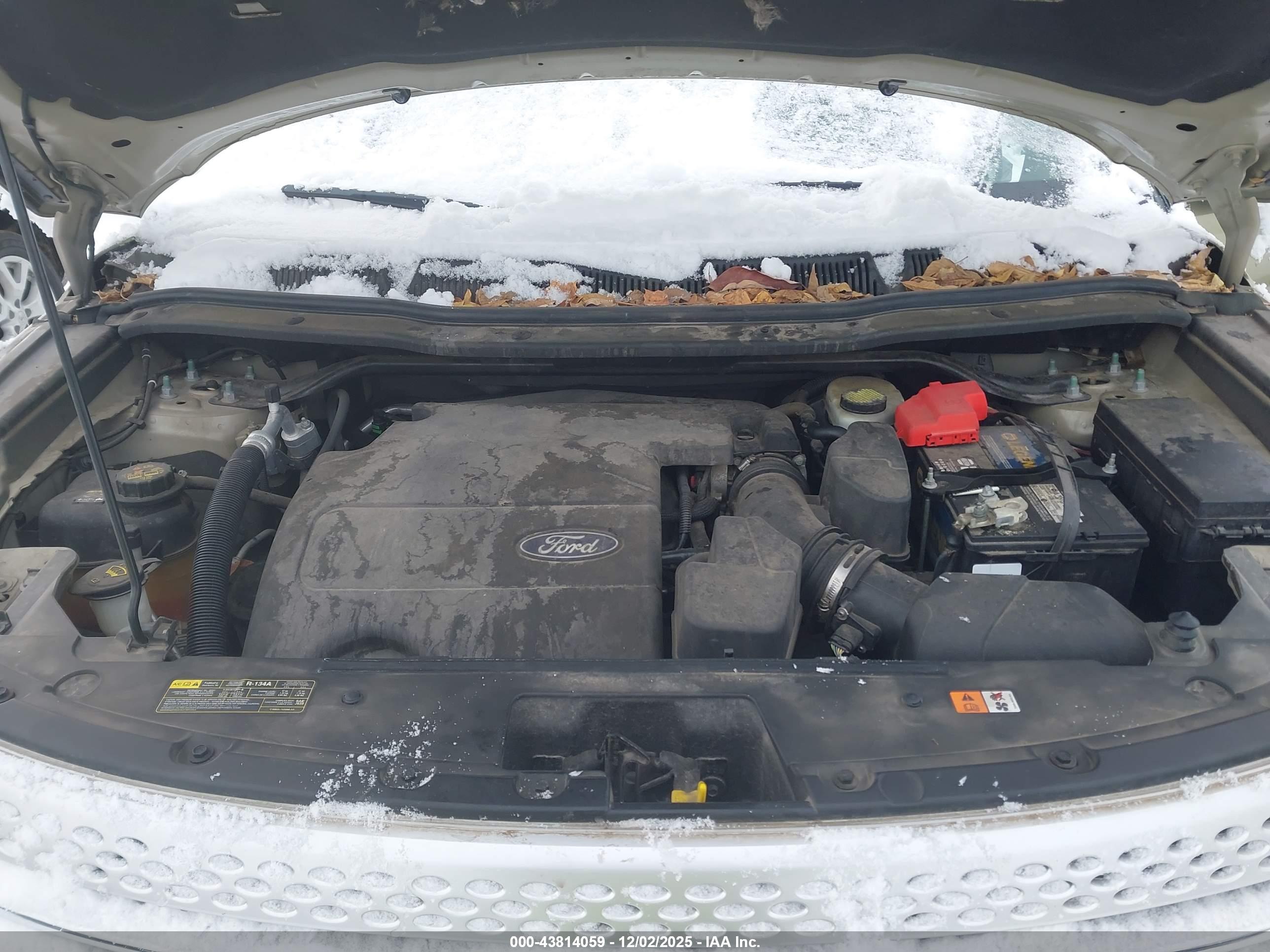 FORD EXPLORER image 10