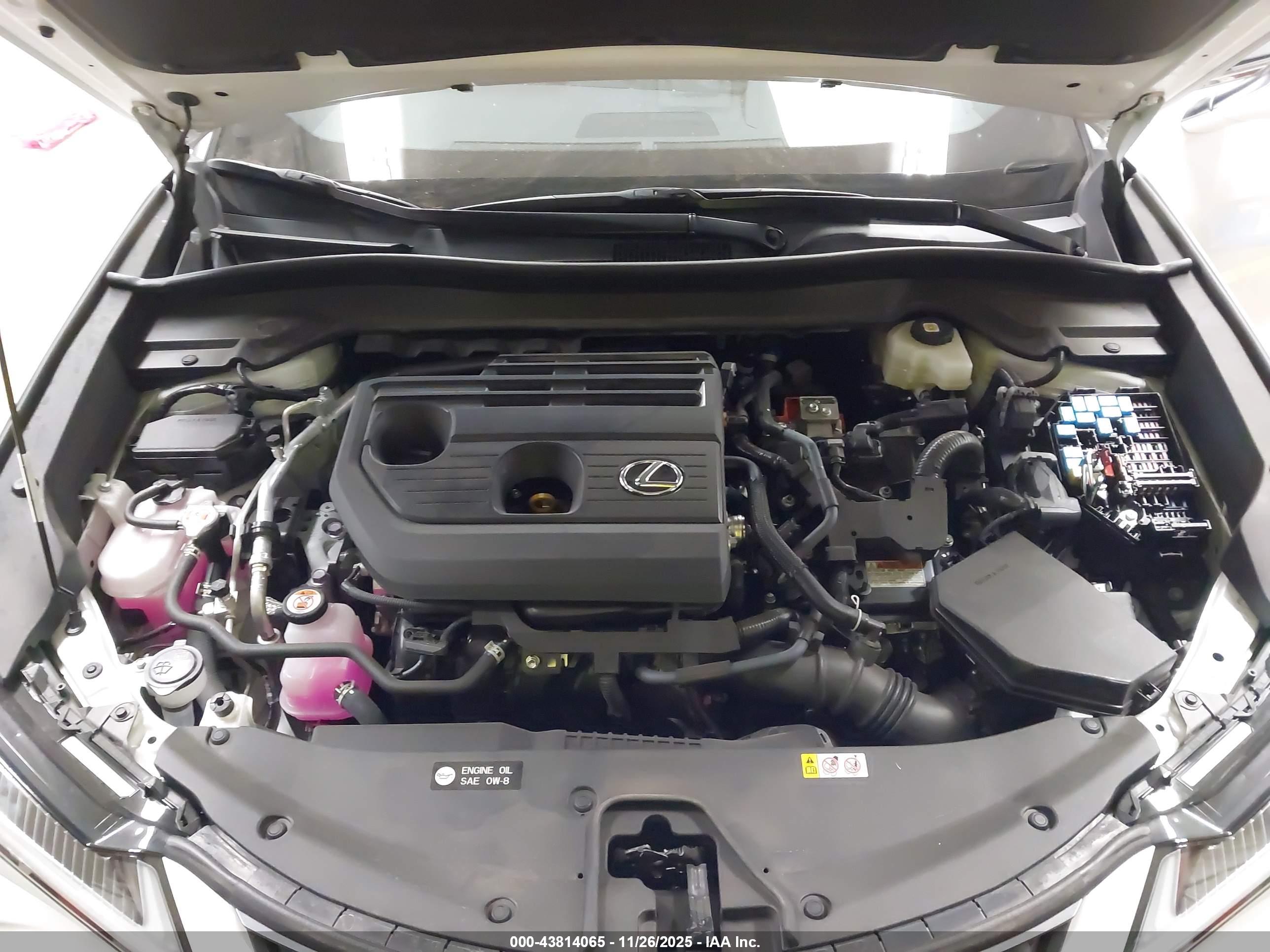 LEXUS UX image 10