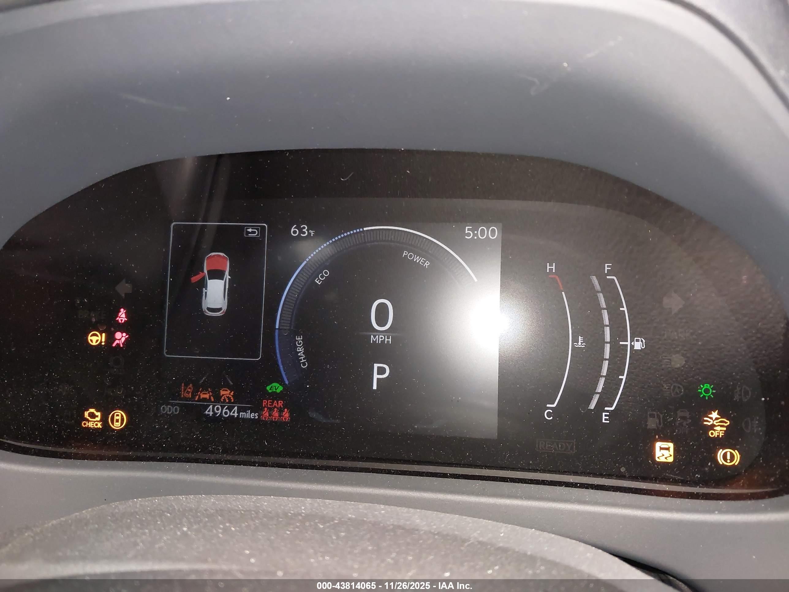 LEXUS UX image 7