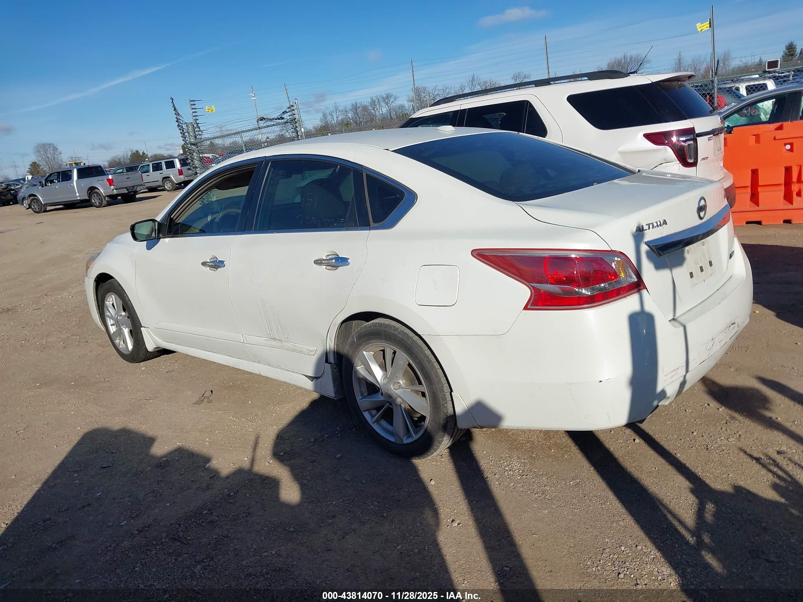 NISSAN ALTIMA image 3
