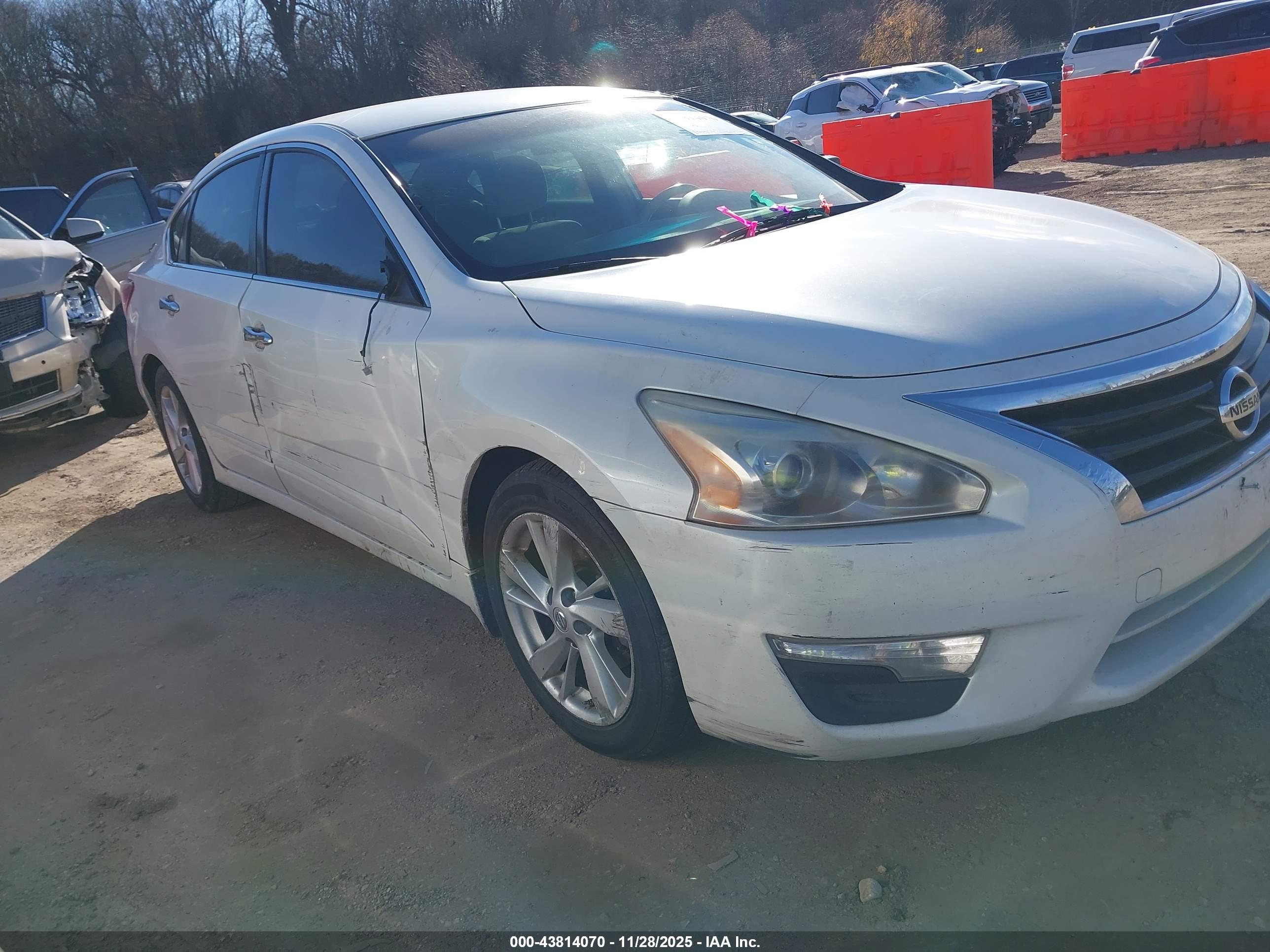 NISSAN ALTIMA image 6