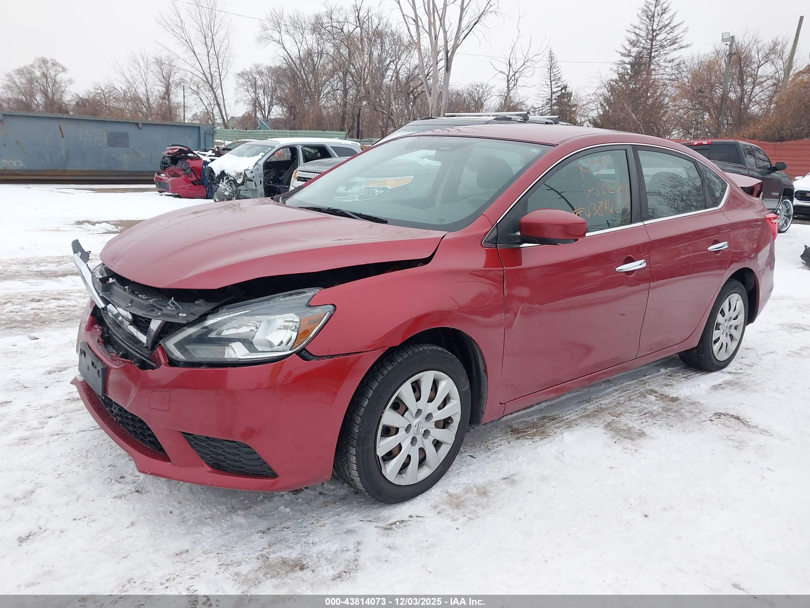 NISSAN SENTRA image 2