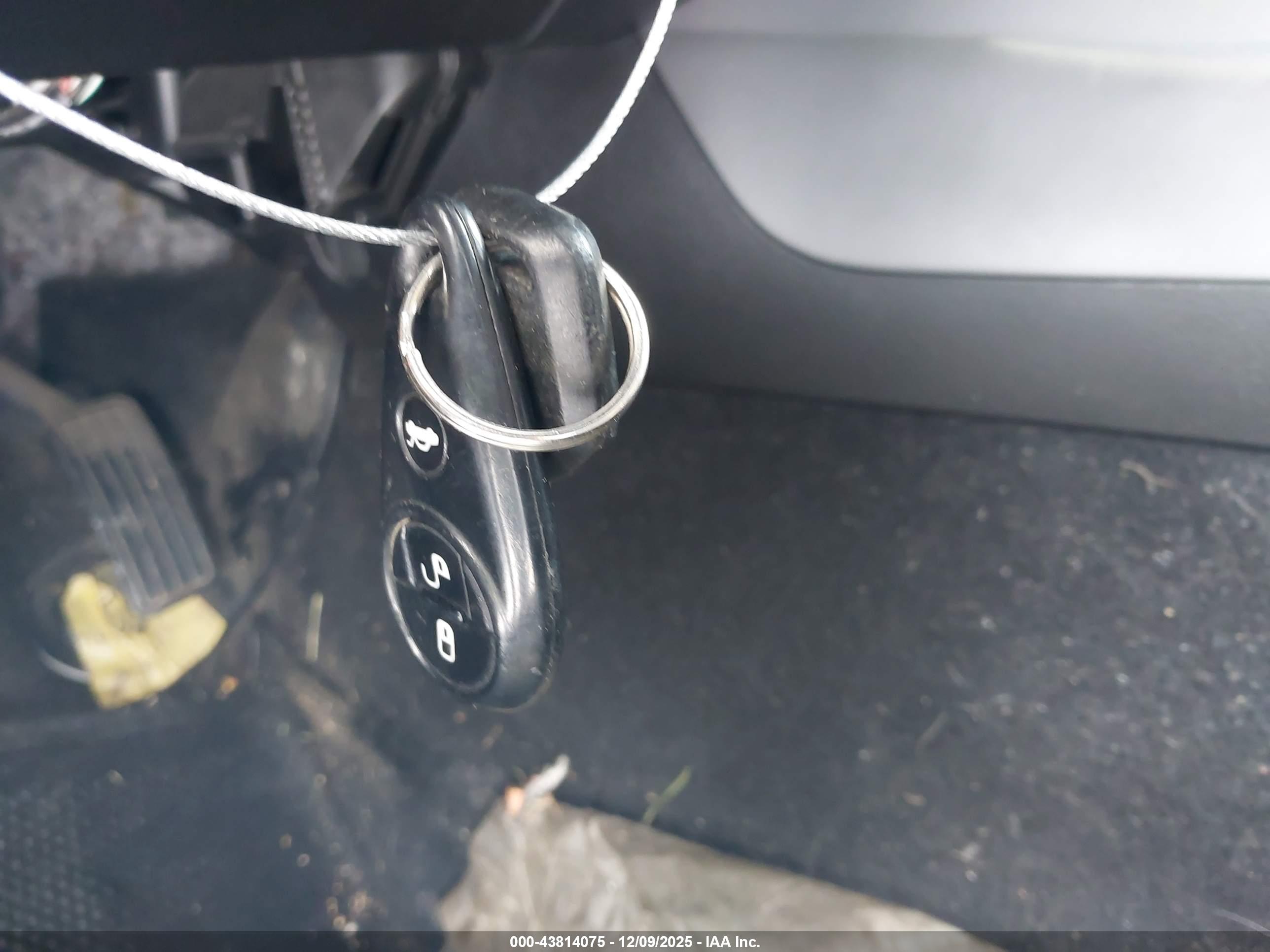 SUBARU FORESTER image 11