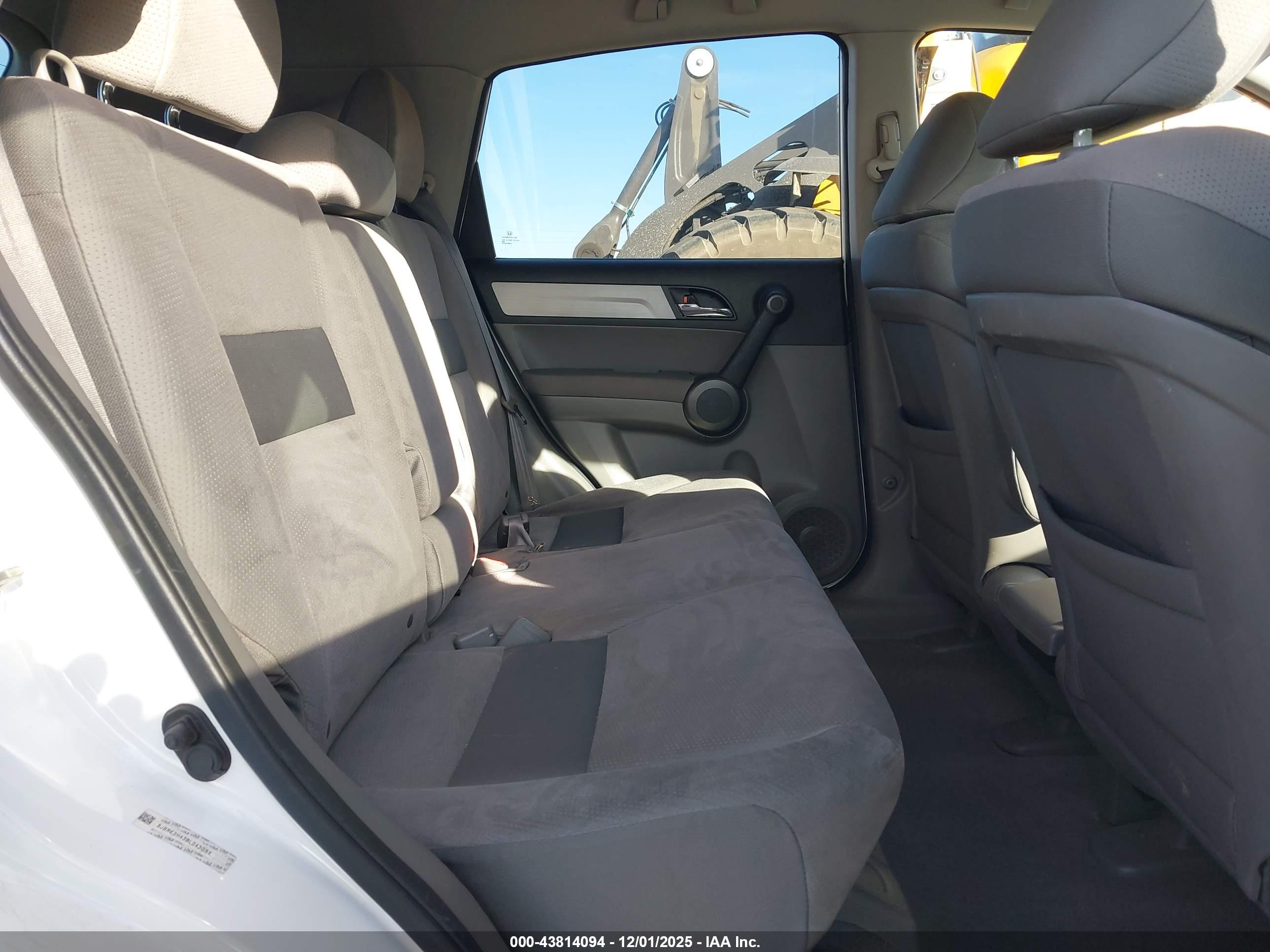HONDA CR-V image 8