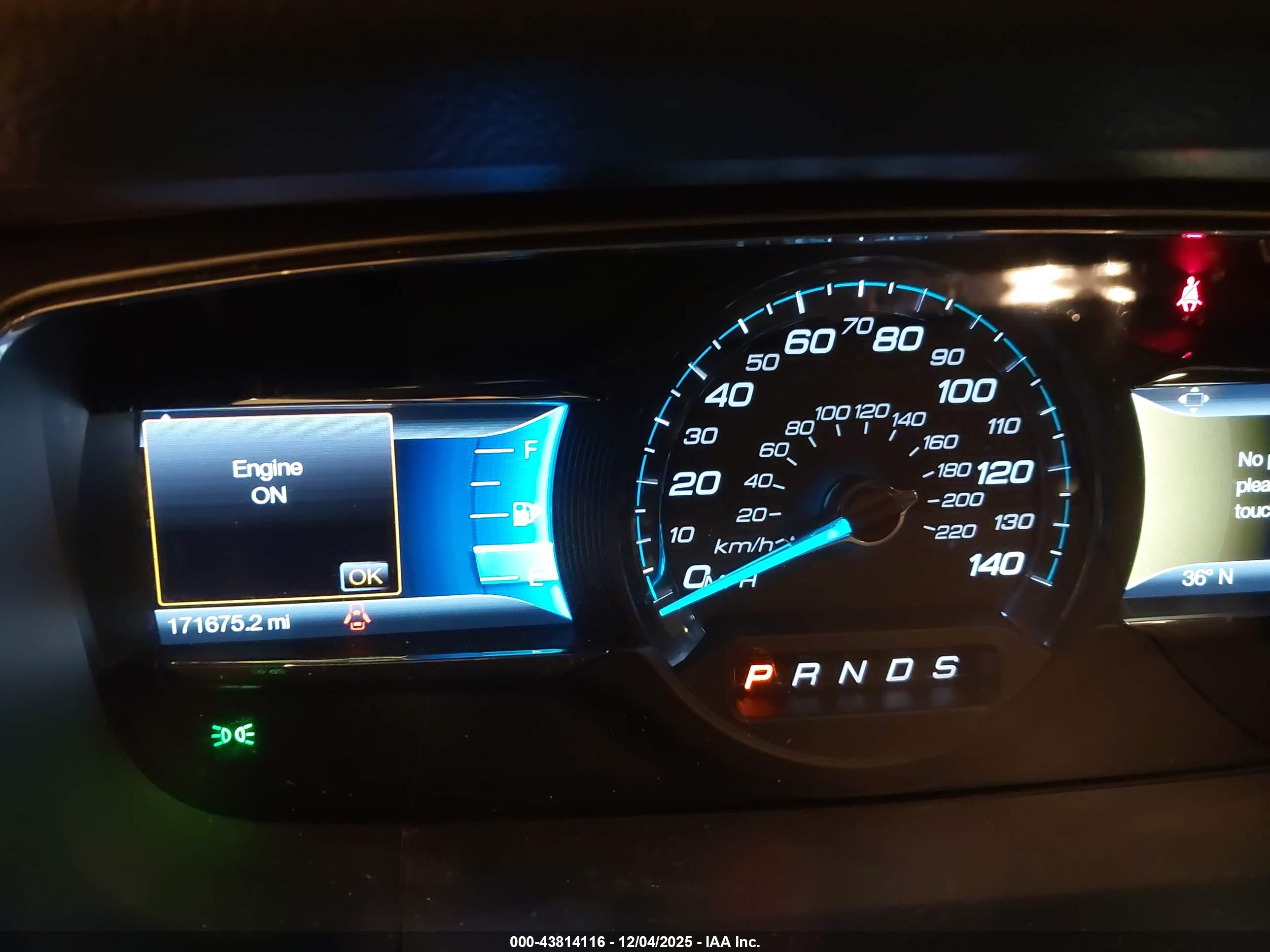 FORD TAURUS image 7