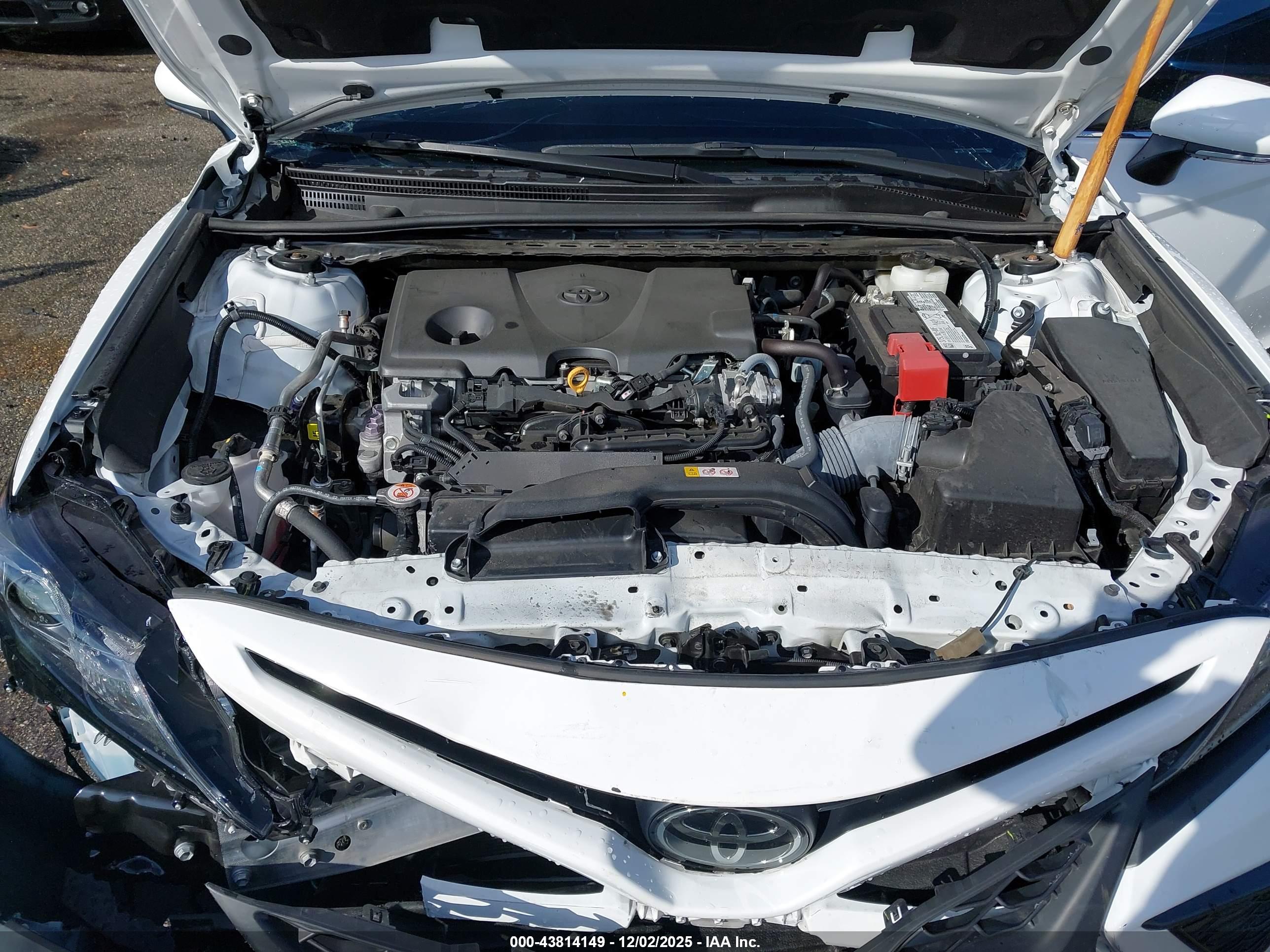 TOYOTA CAMRY image 10