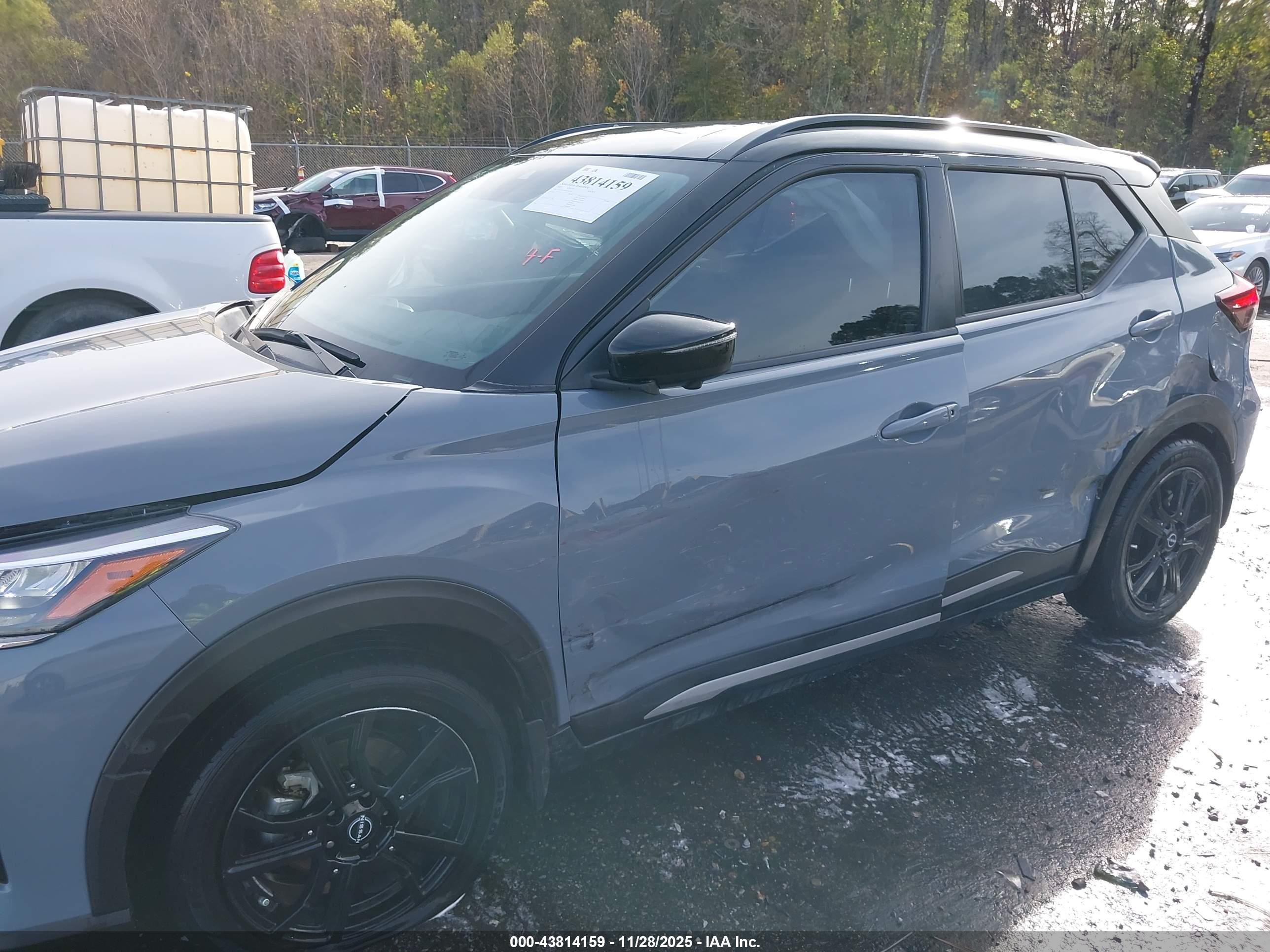 NISSAN KICKS image 6