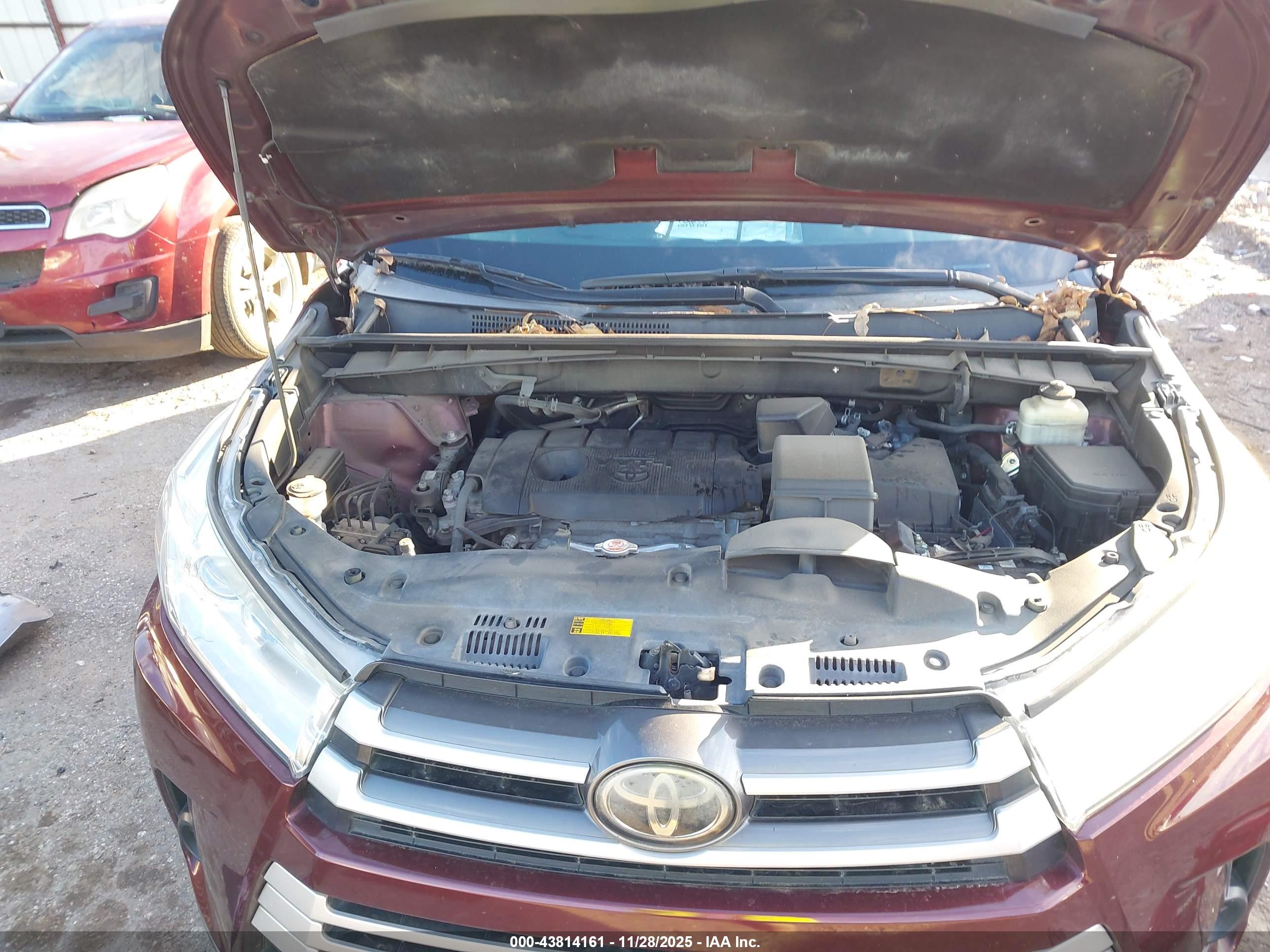 TOYOTA HIGHLANDER image 10
