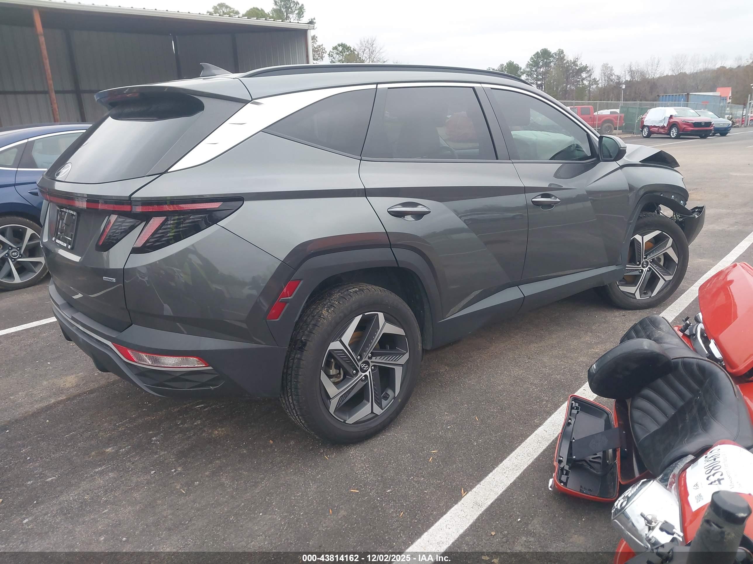 HYUNDAI TUCSON image 4