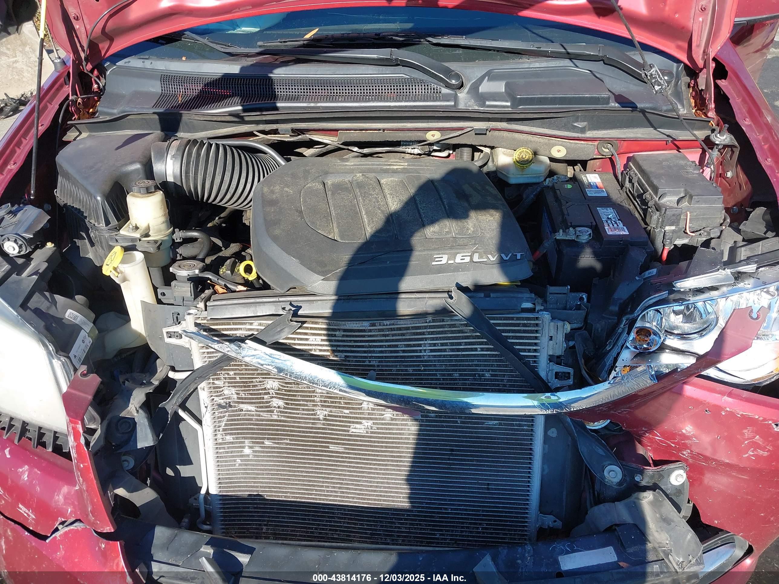 CHRYSLER TOWN image 10