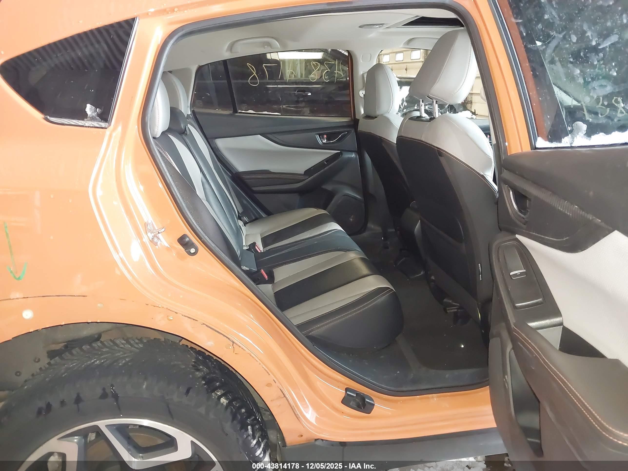 SUBARU CROSSTREK image 8