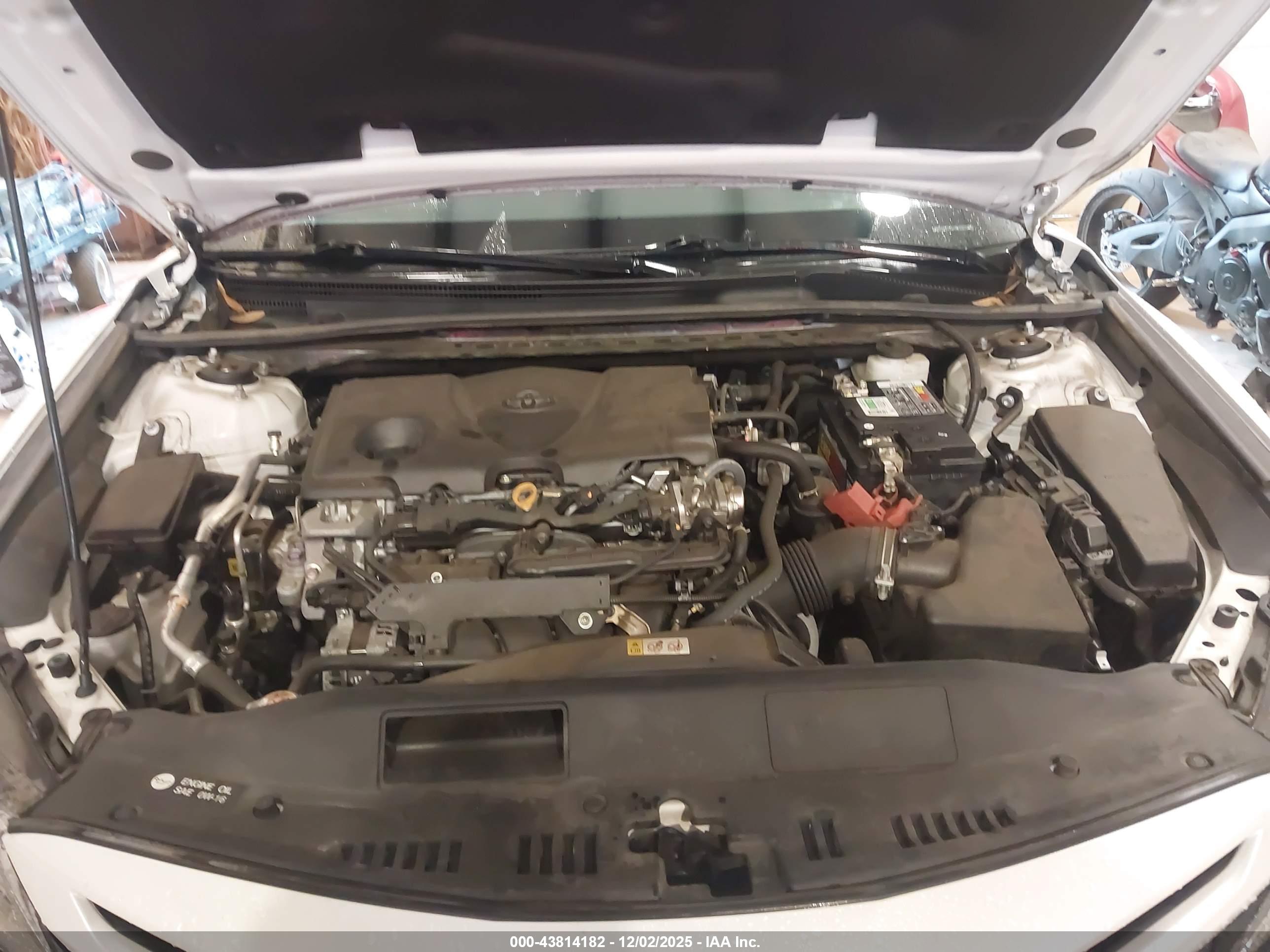 TOYOTA CAMRY image 10