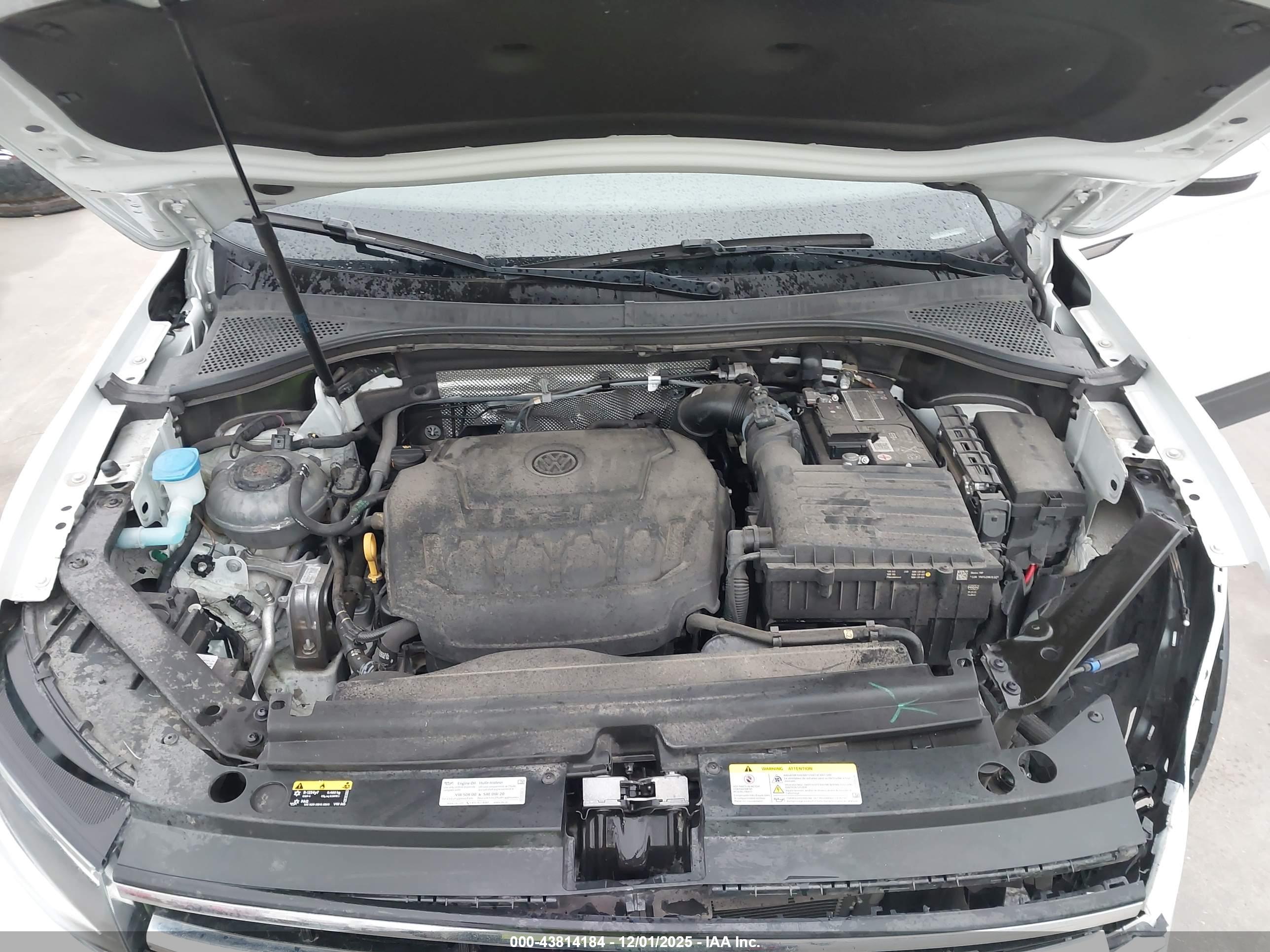 VOLKSWAGEN TIGUAN image 10