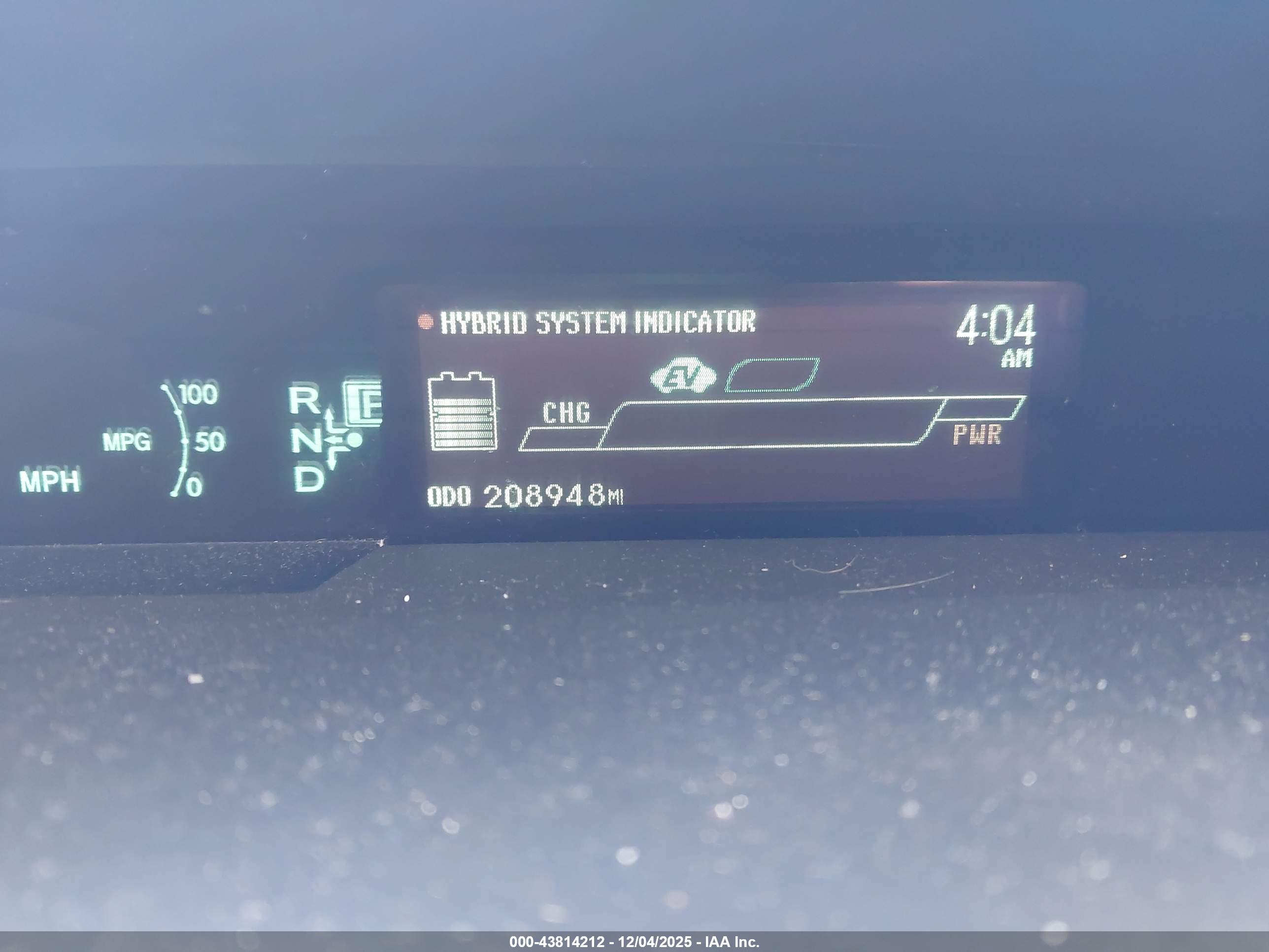 TOYOTA PRIUS image 7