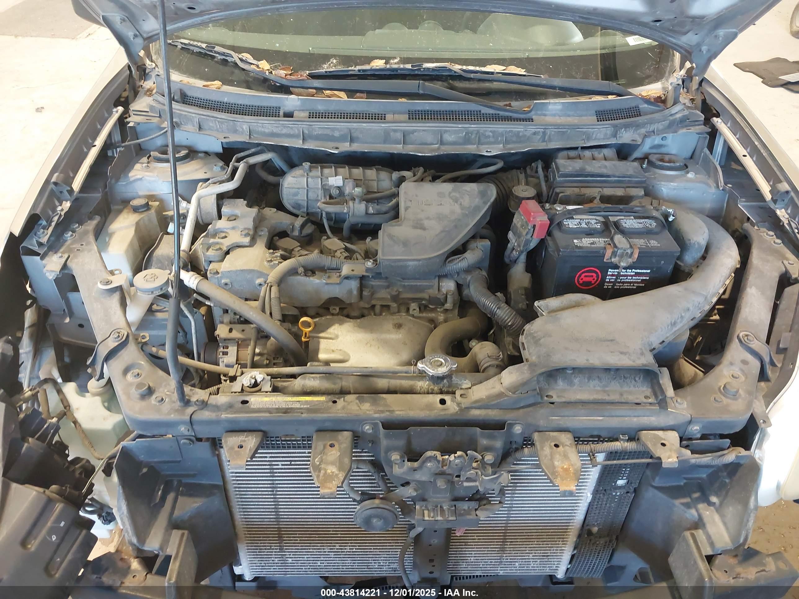 NISSAN ROGUE image 10