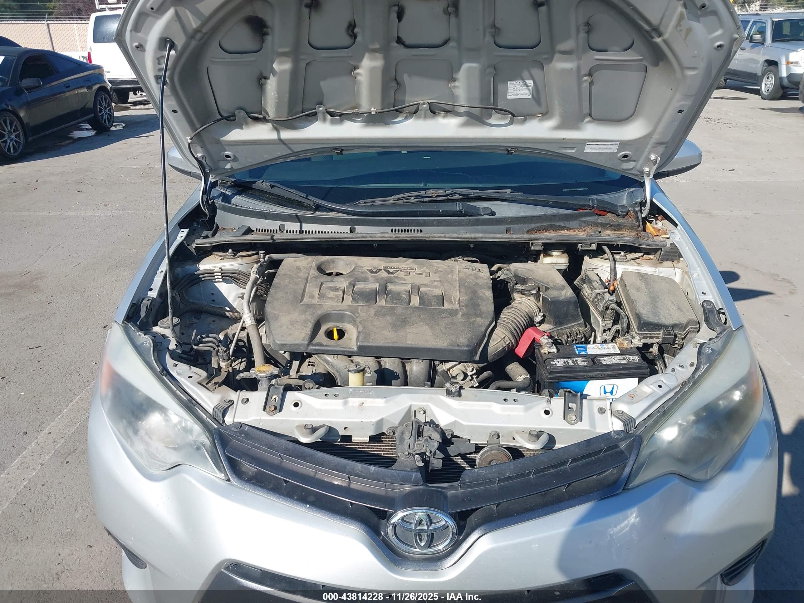 TOYOTA COROLLA image 10