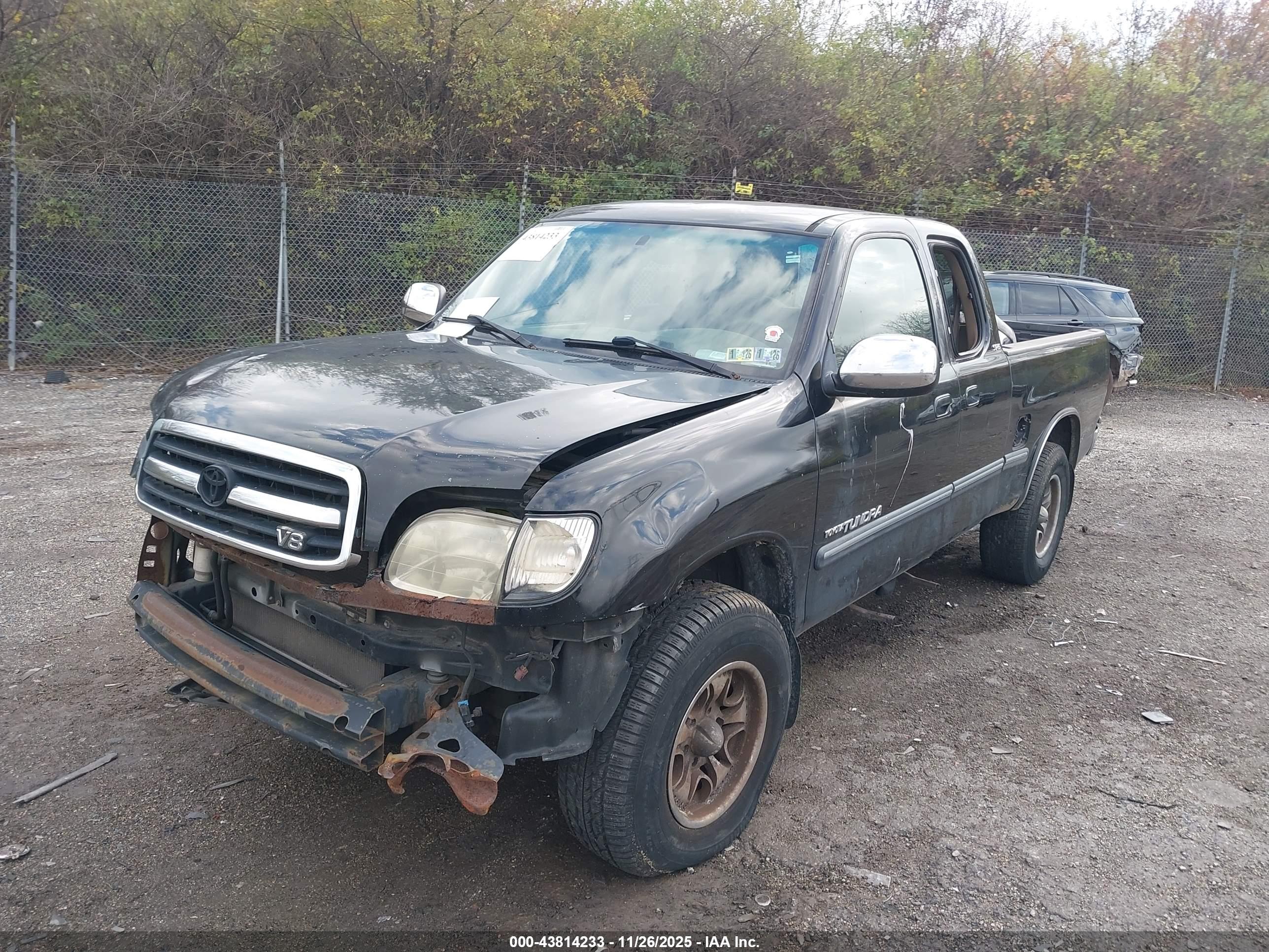 TOYOTA TUNDRA image 2