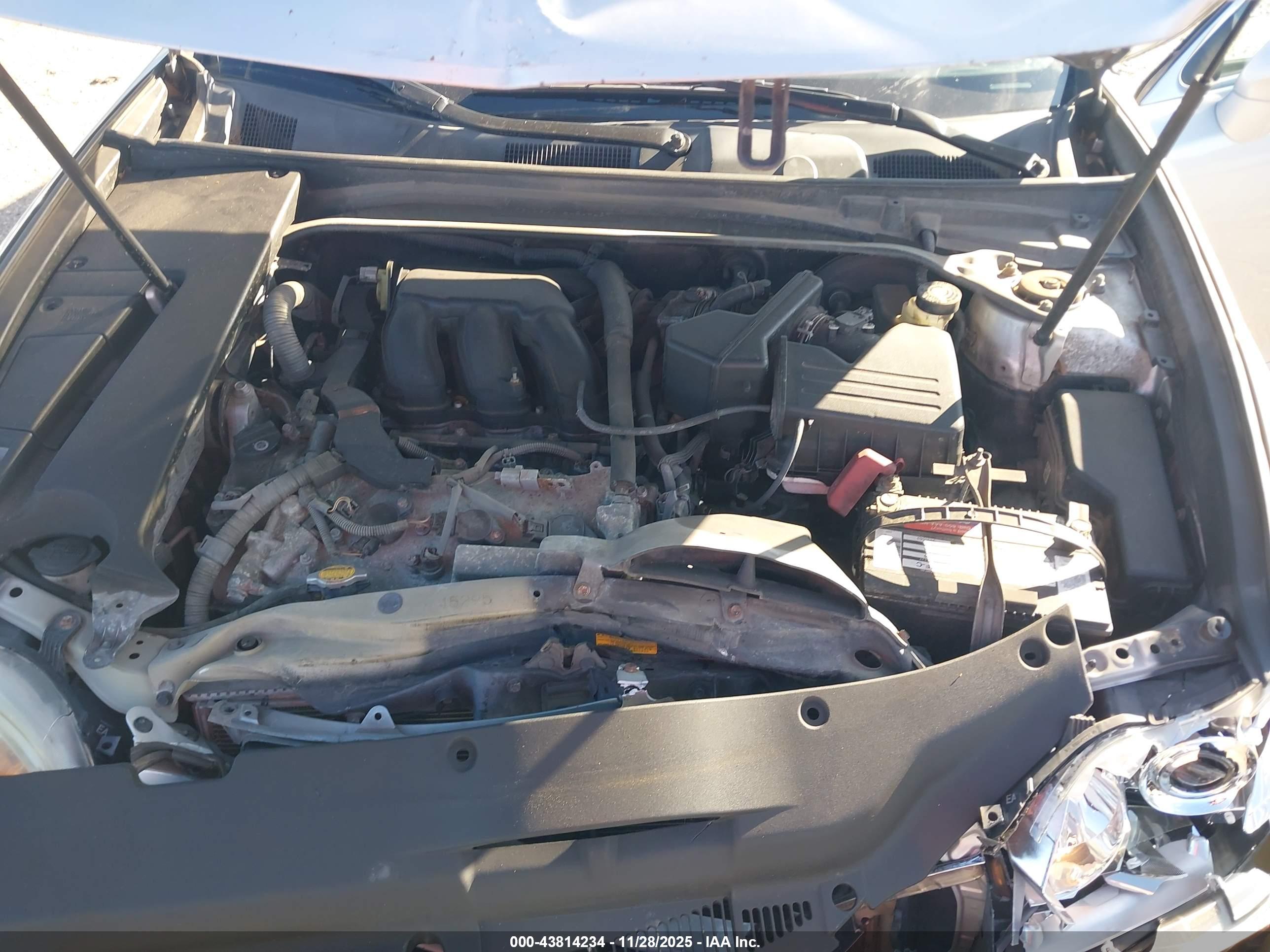 LEXUS ES image 10
