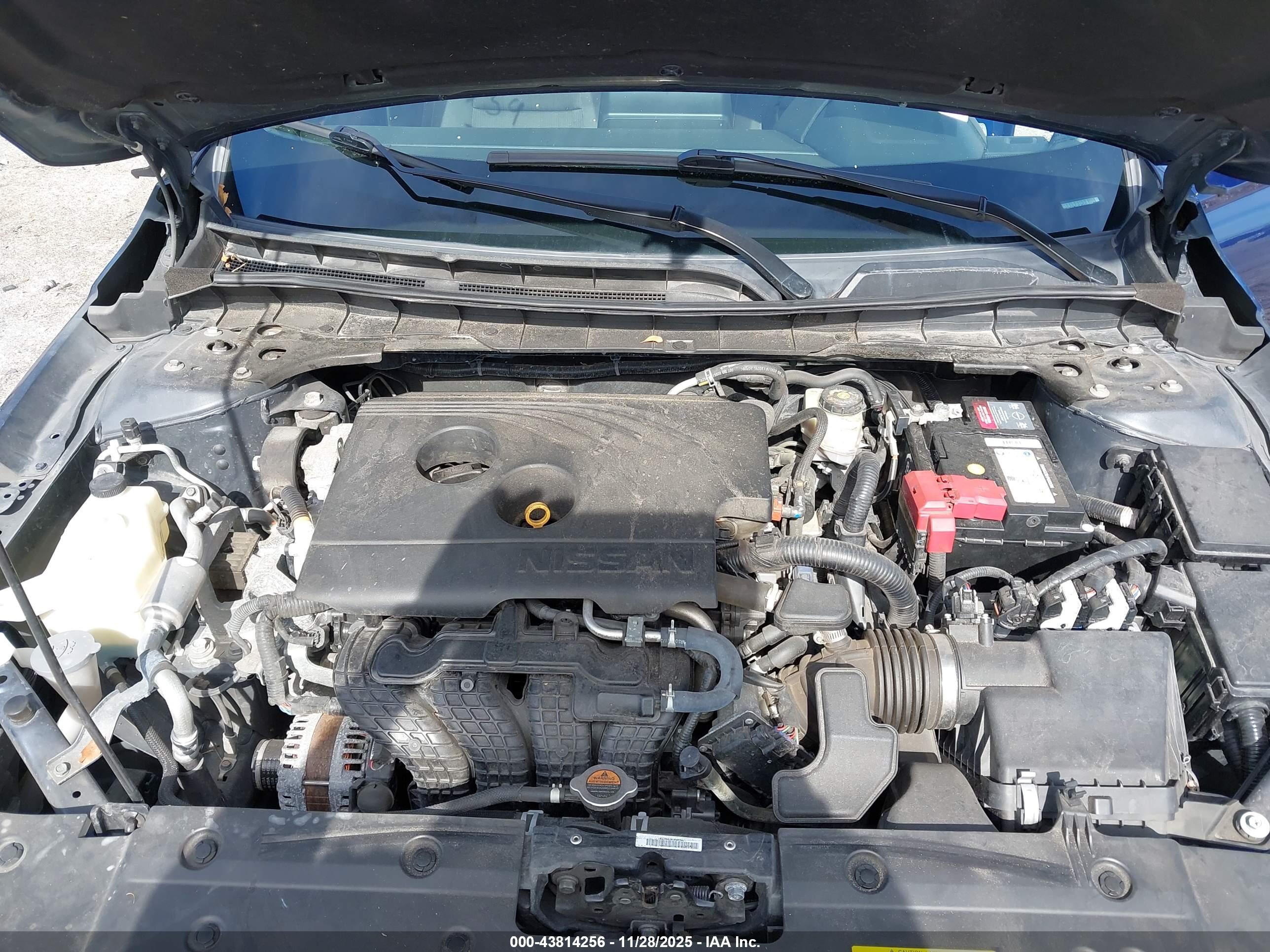 NISSAN ALTIMA image 10