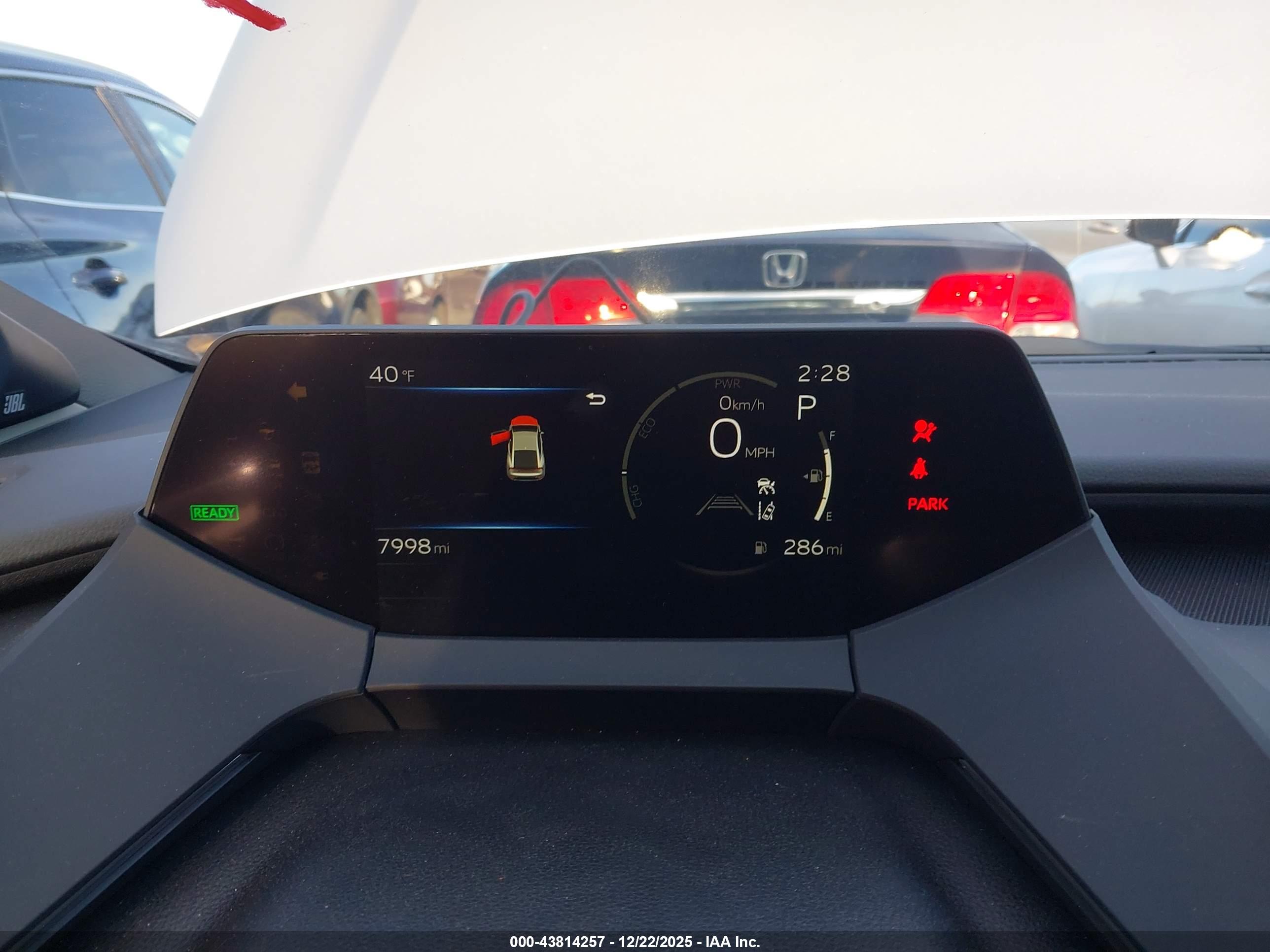 TOYOTA PRIUS image 7