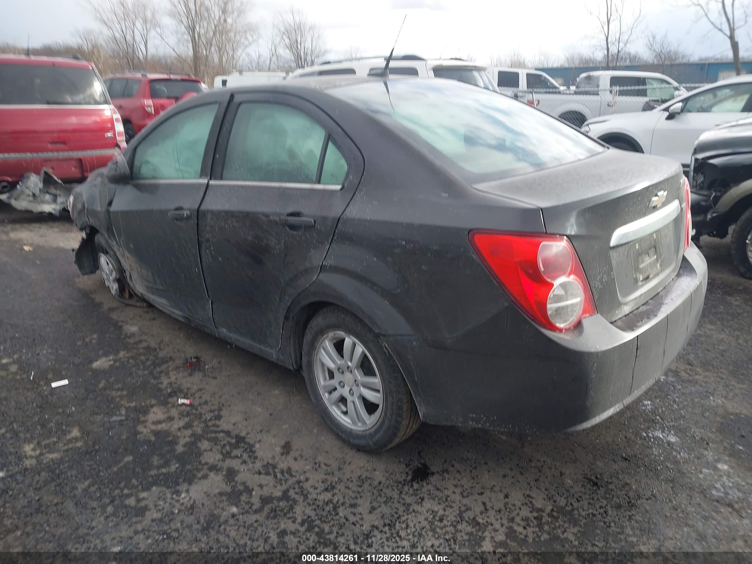 CHEVROLET SONIC image 3