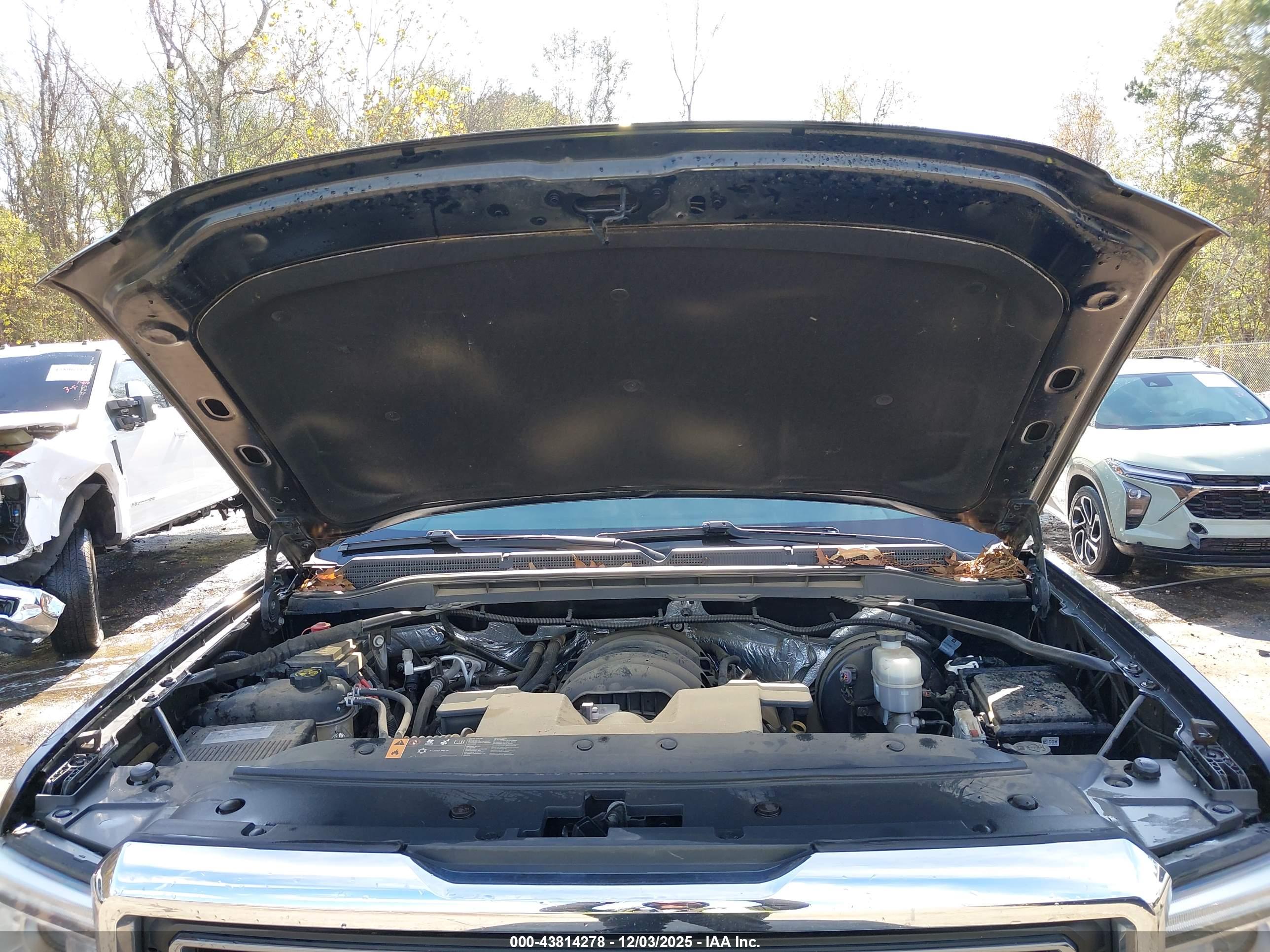 GMC SIERRA image 10