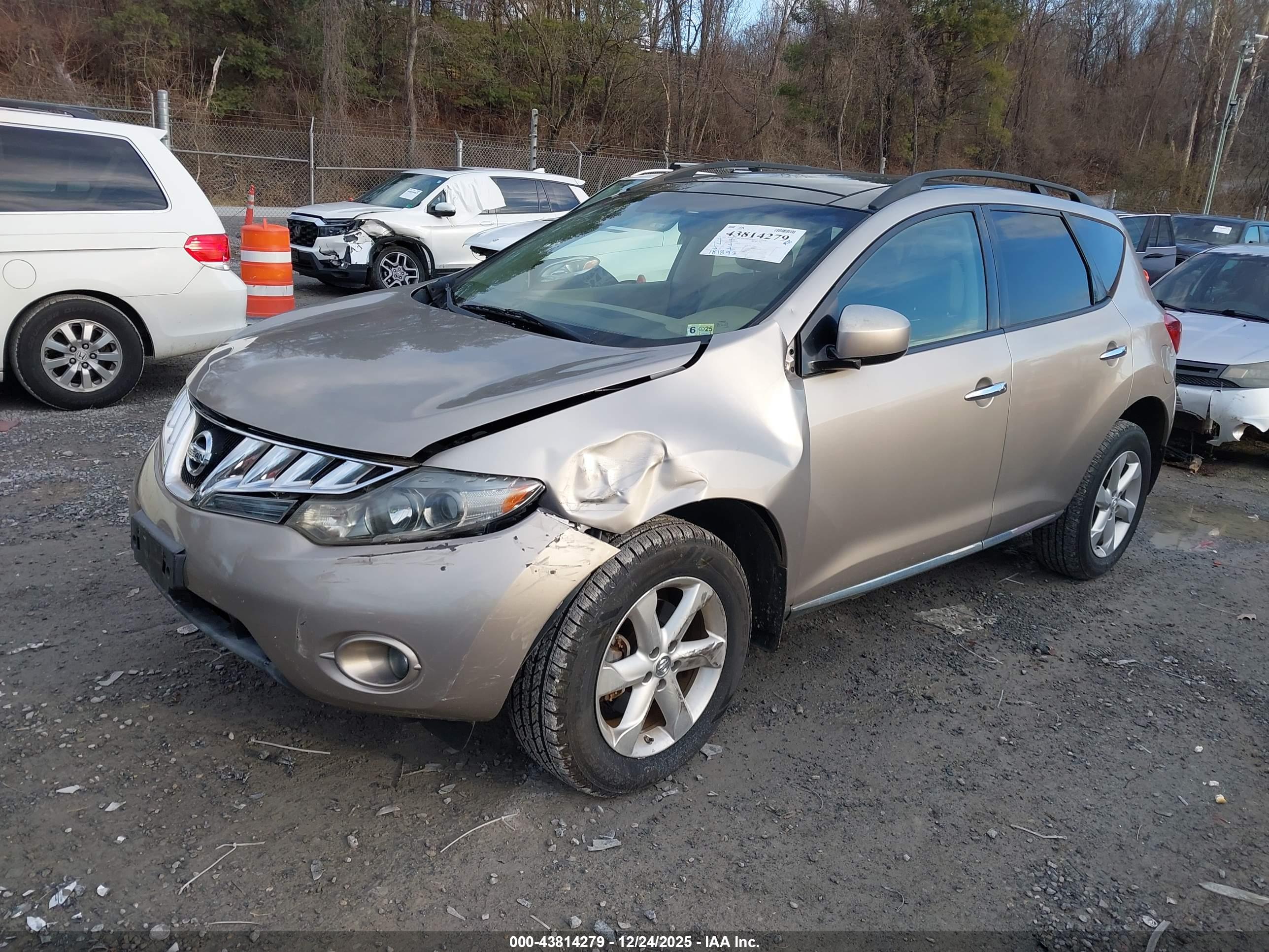 NISSAN MURANO image 2