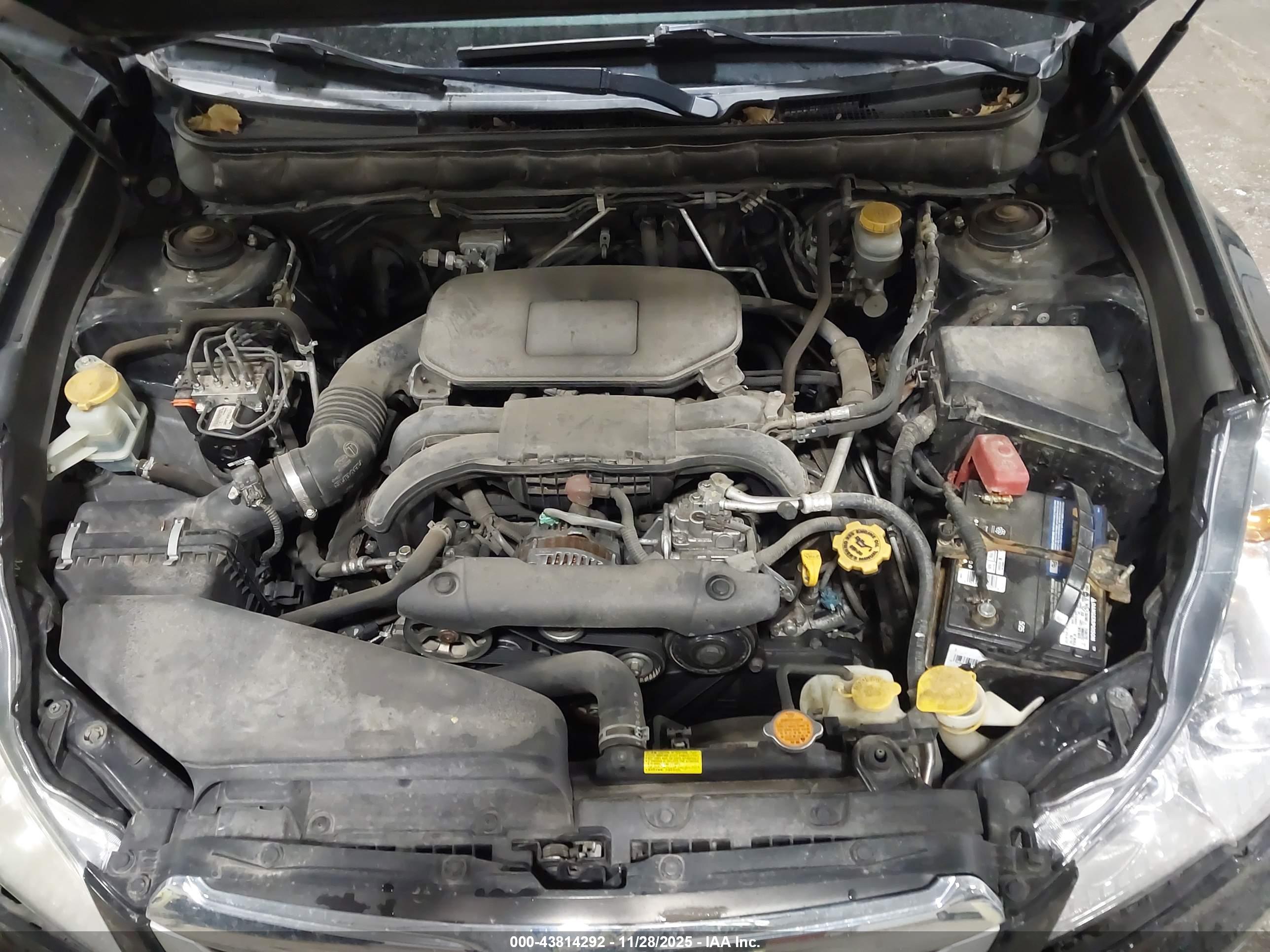 SUBARU OUTBACK image 10