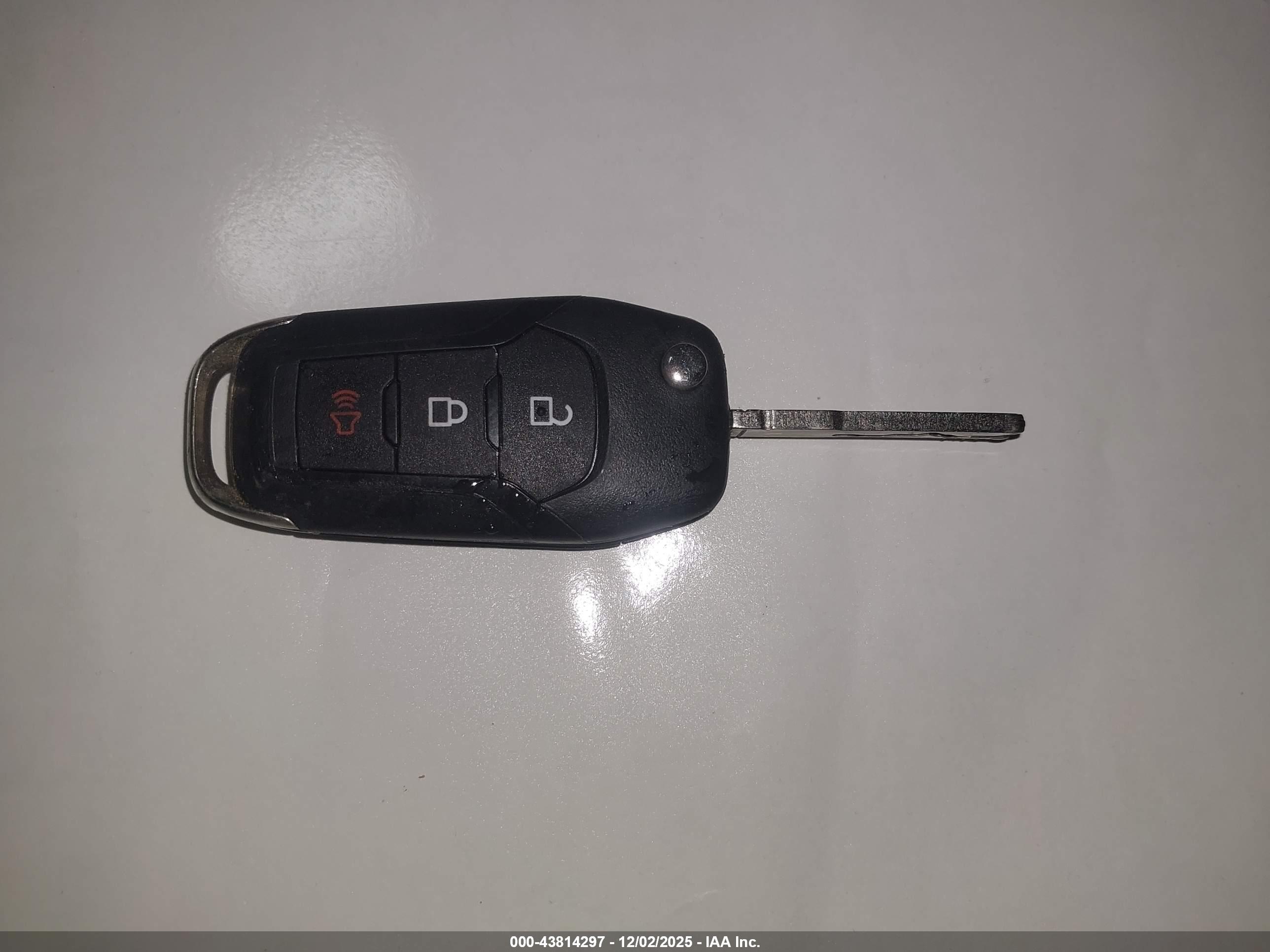 FORD ESCAPE image 11