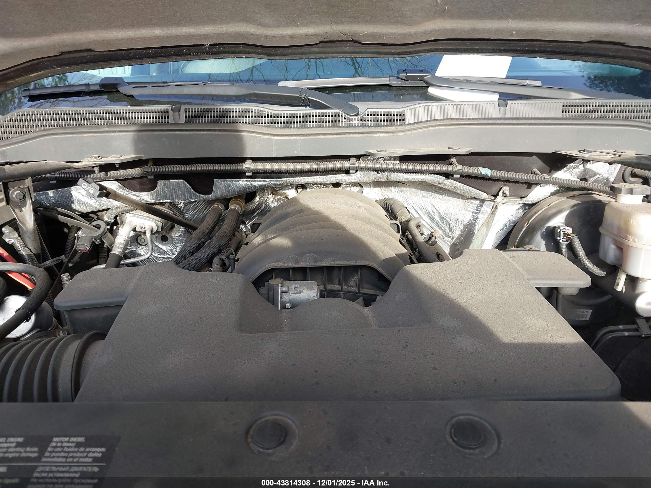 CHEVROLET SILVERADO image 10