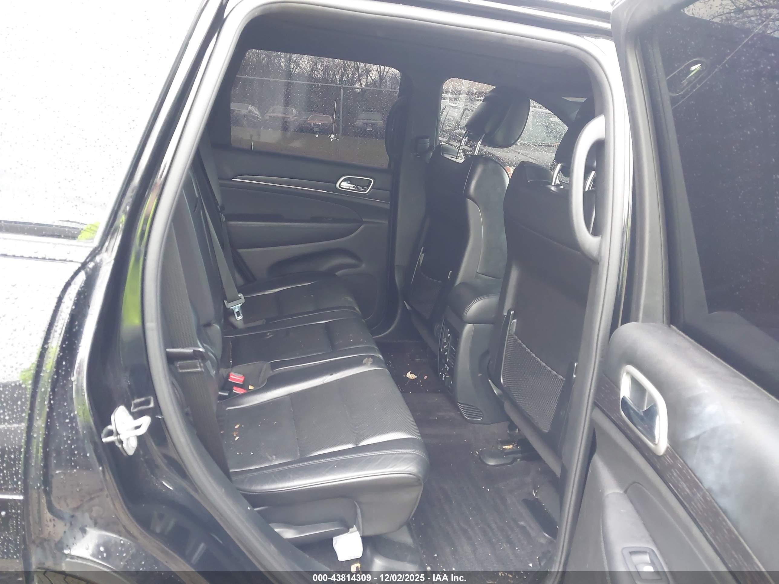 JEEP GRAND image 8