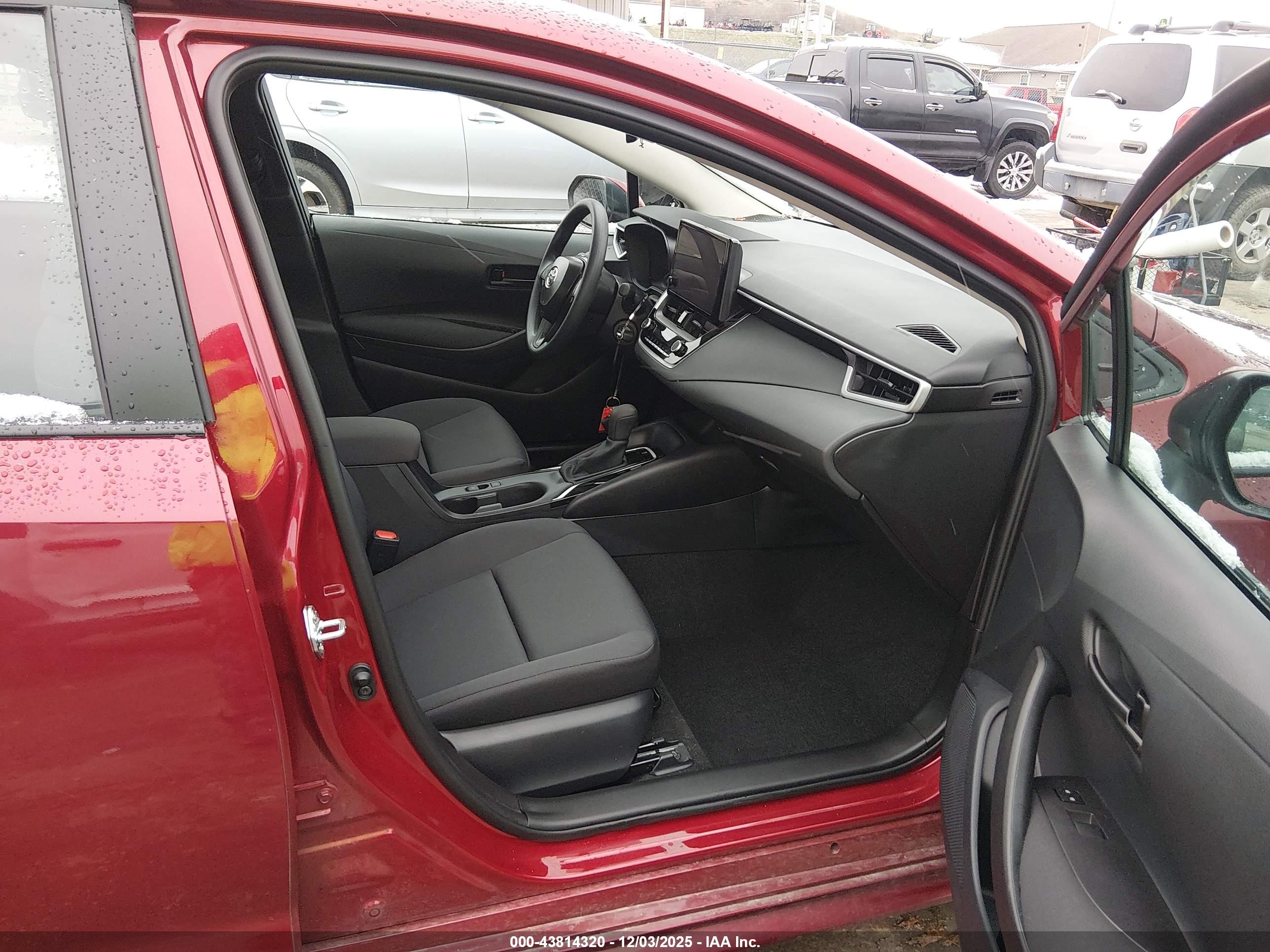 TOYOTA COROLLA image 5