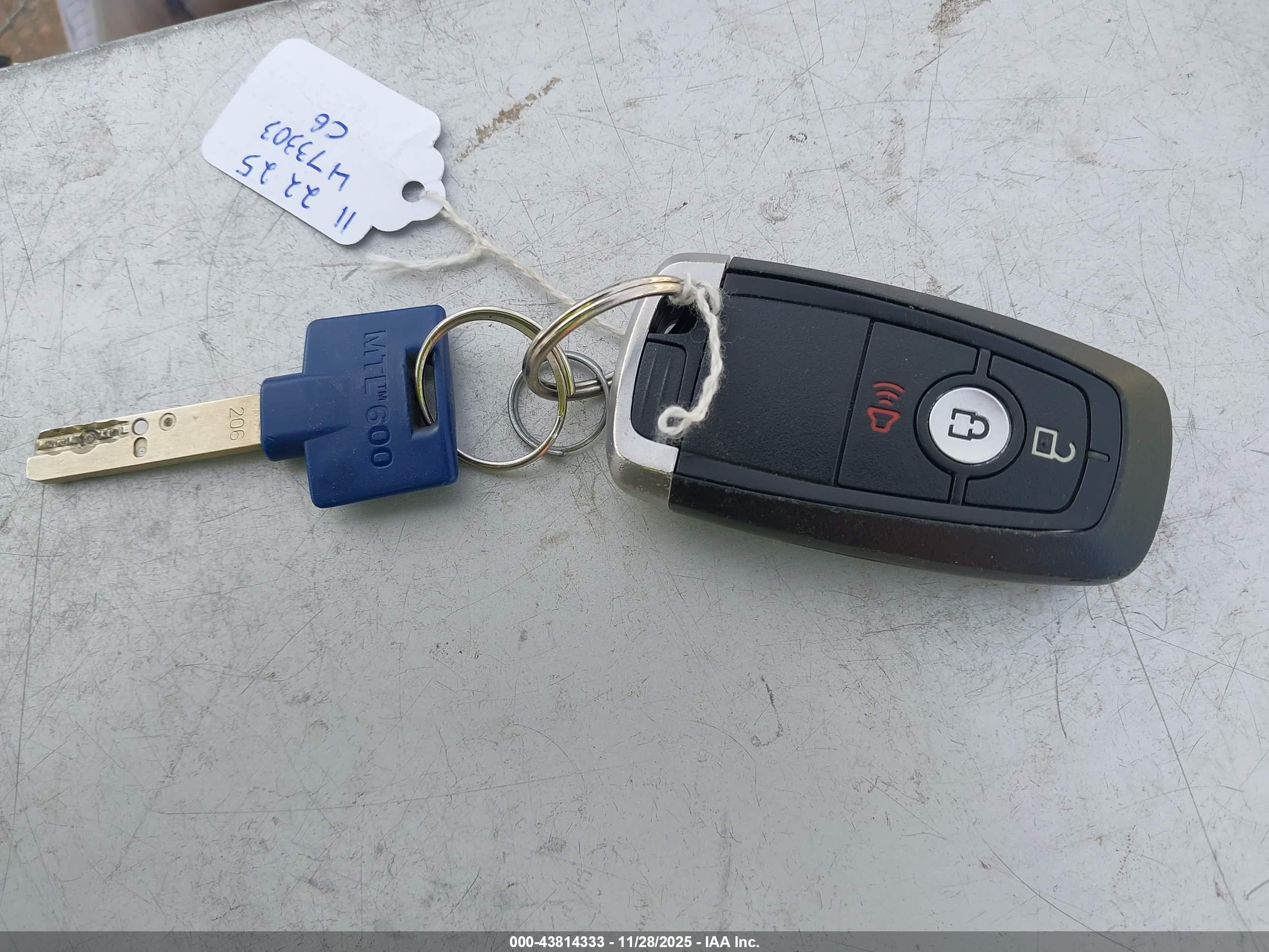 FORD ESCAPE image 11