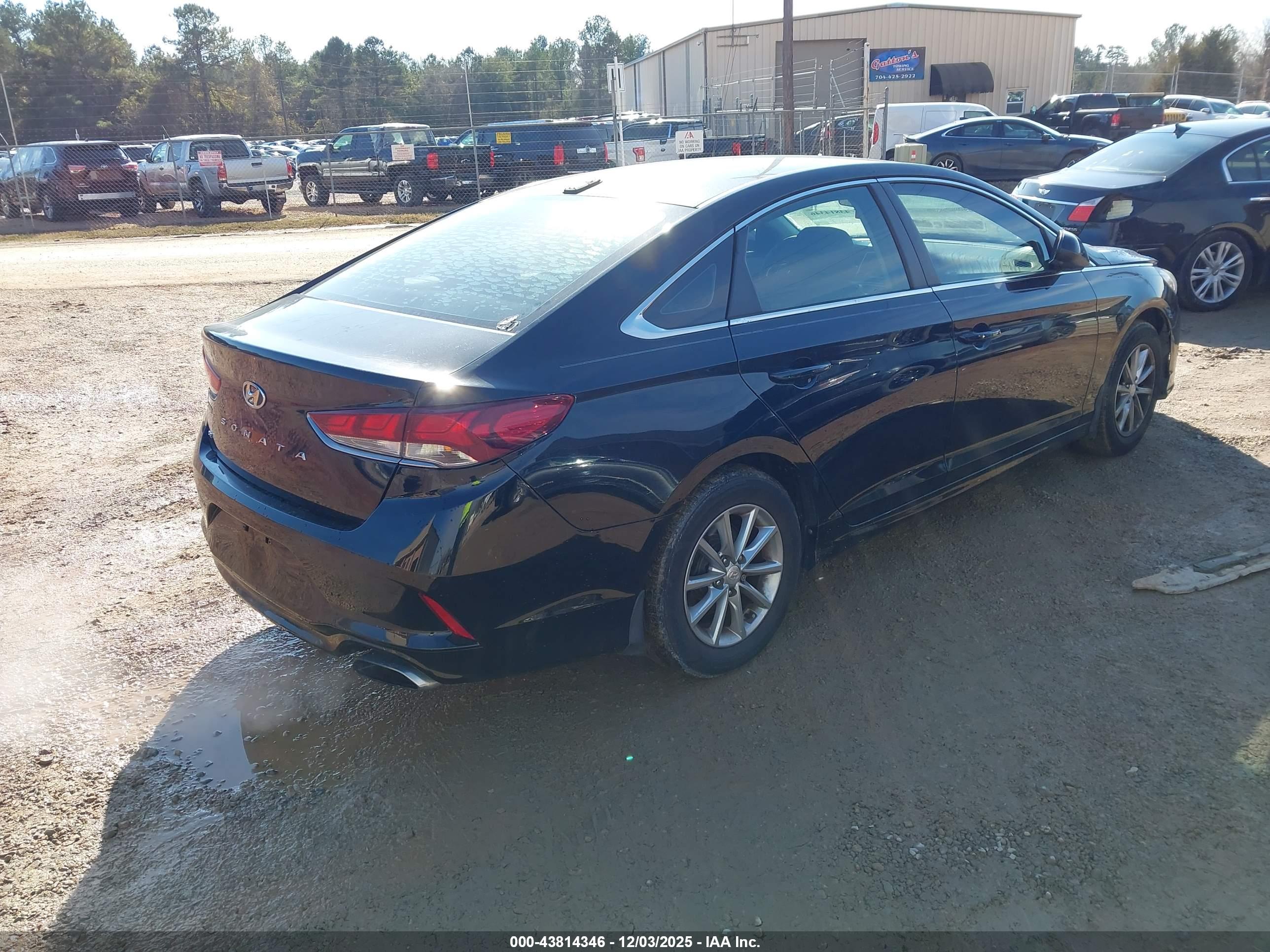 HYUNDAI SONATA image 4