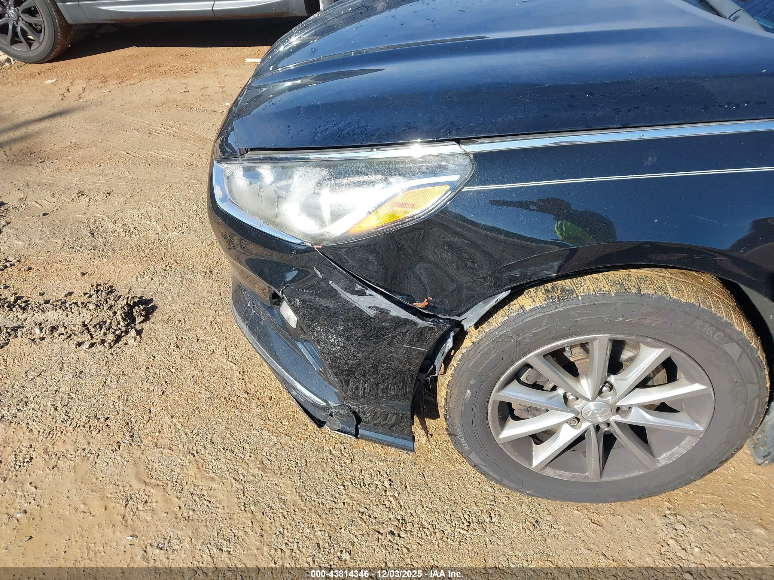 HYUNDAI SONATA image 6