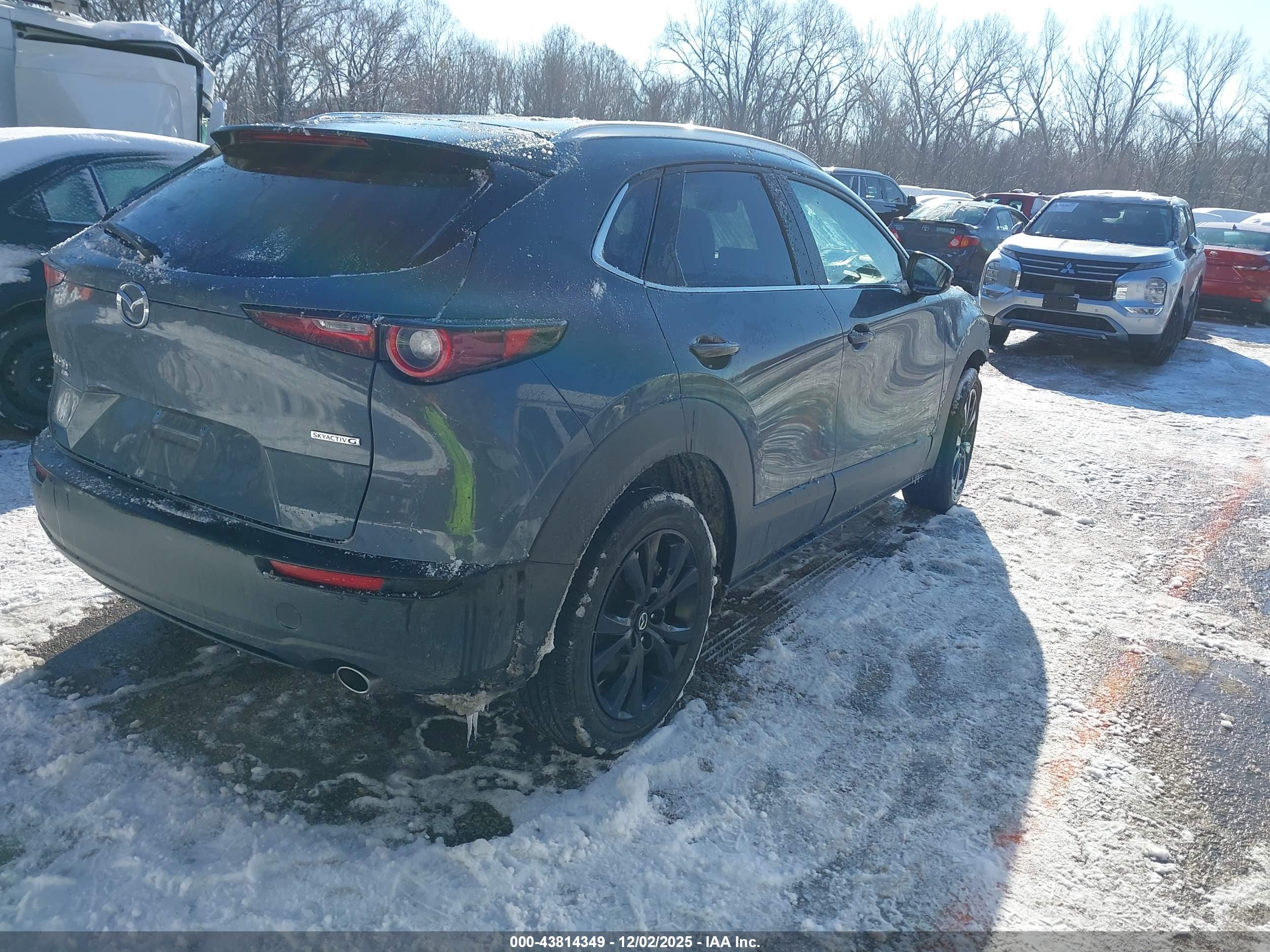MAZDA CX-30 image 4