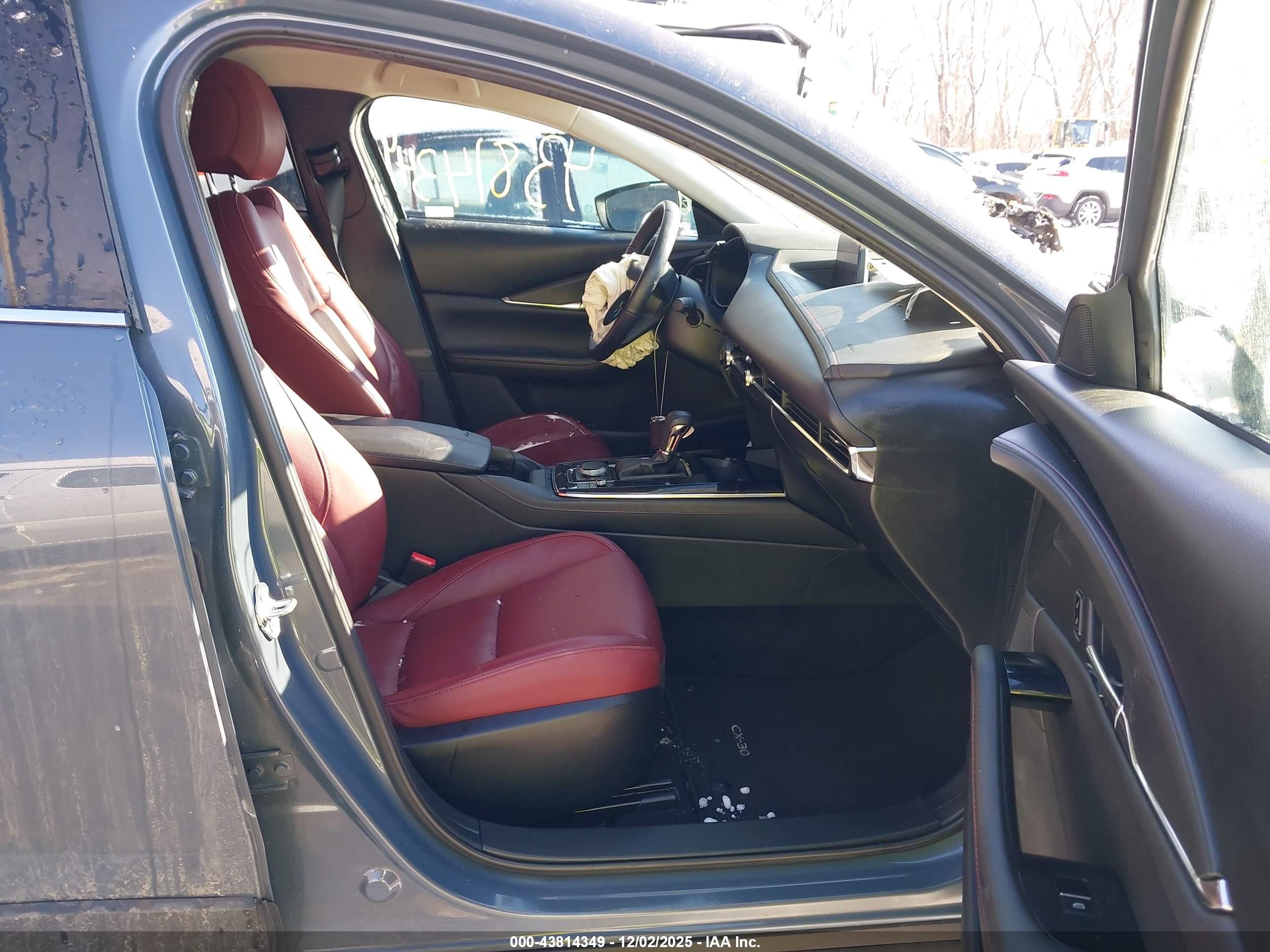 MAZDA CX-30 image 5