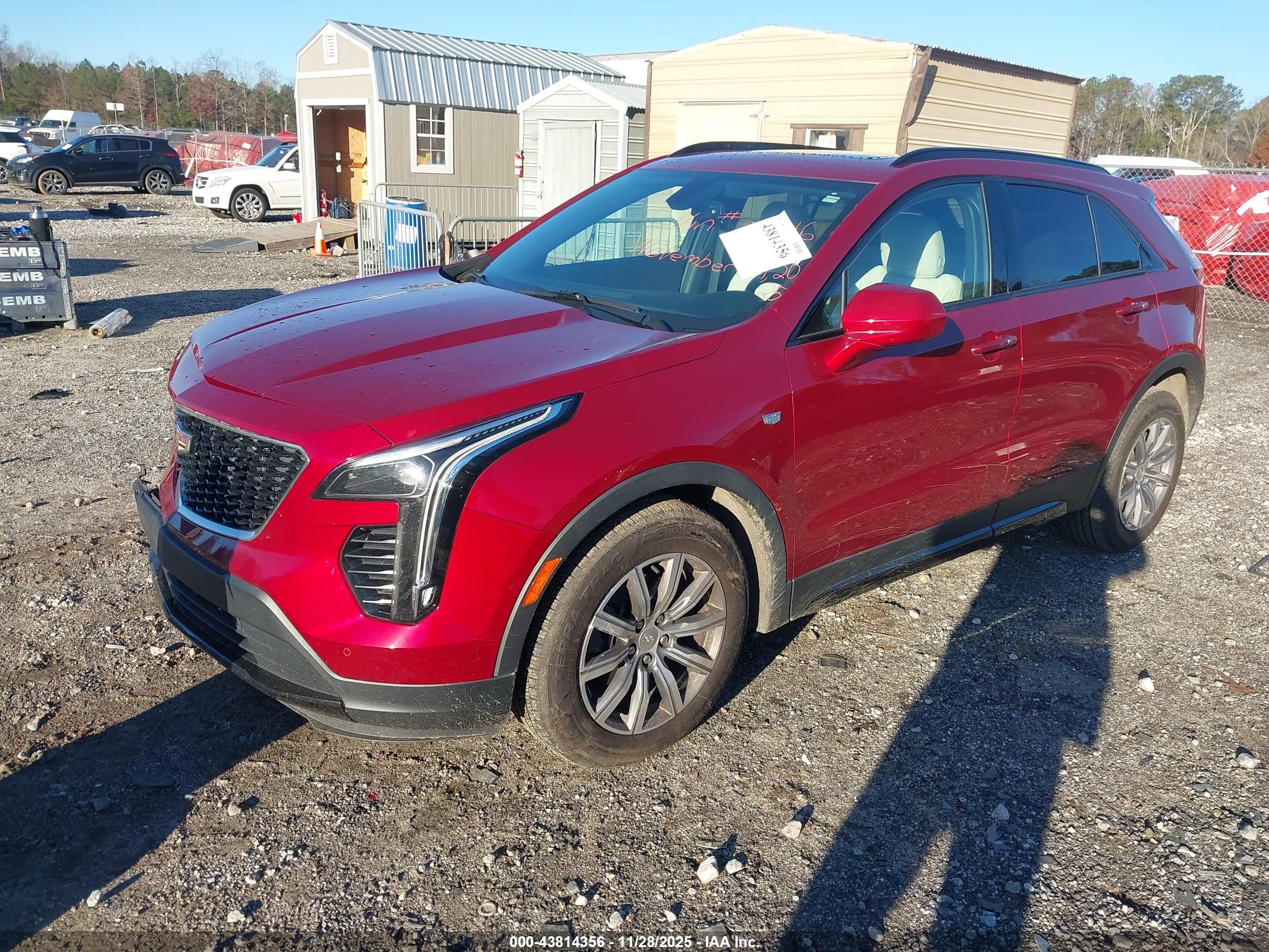 CADILLAC XT4 image 2