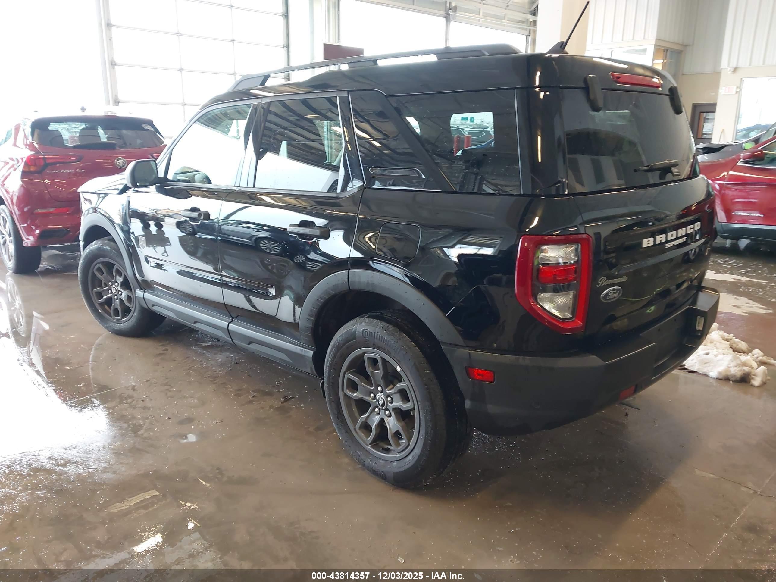 FORD BRONCO image 3