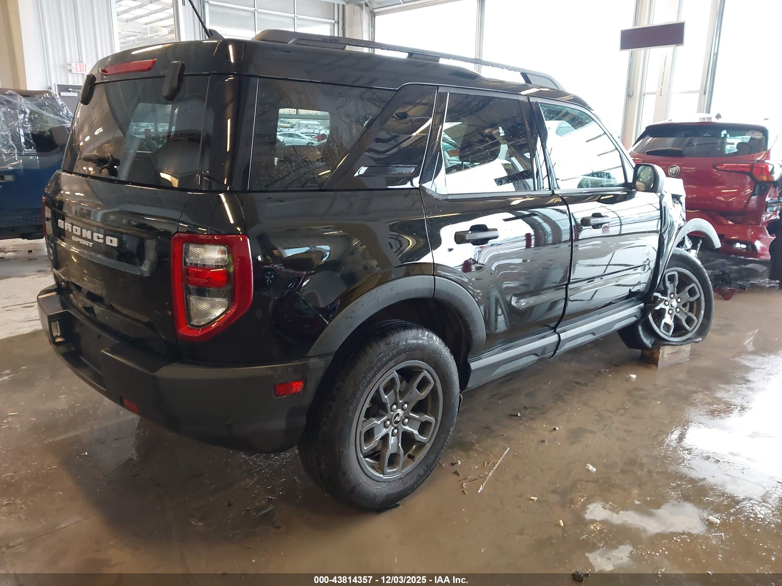 FORD BRONCO image 4