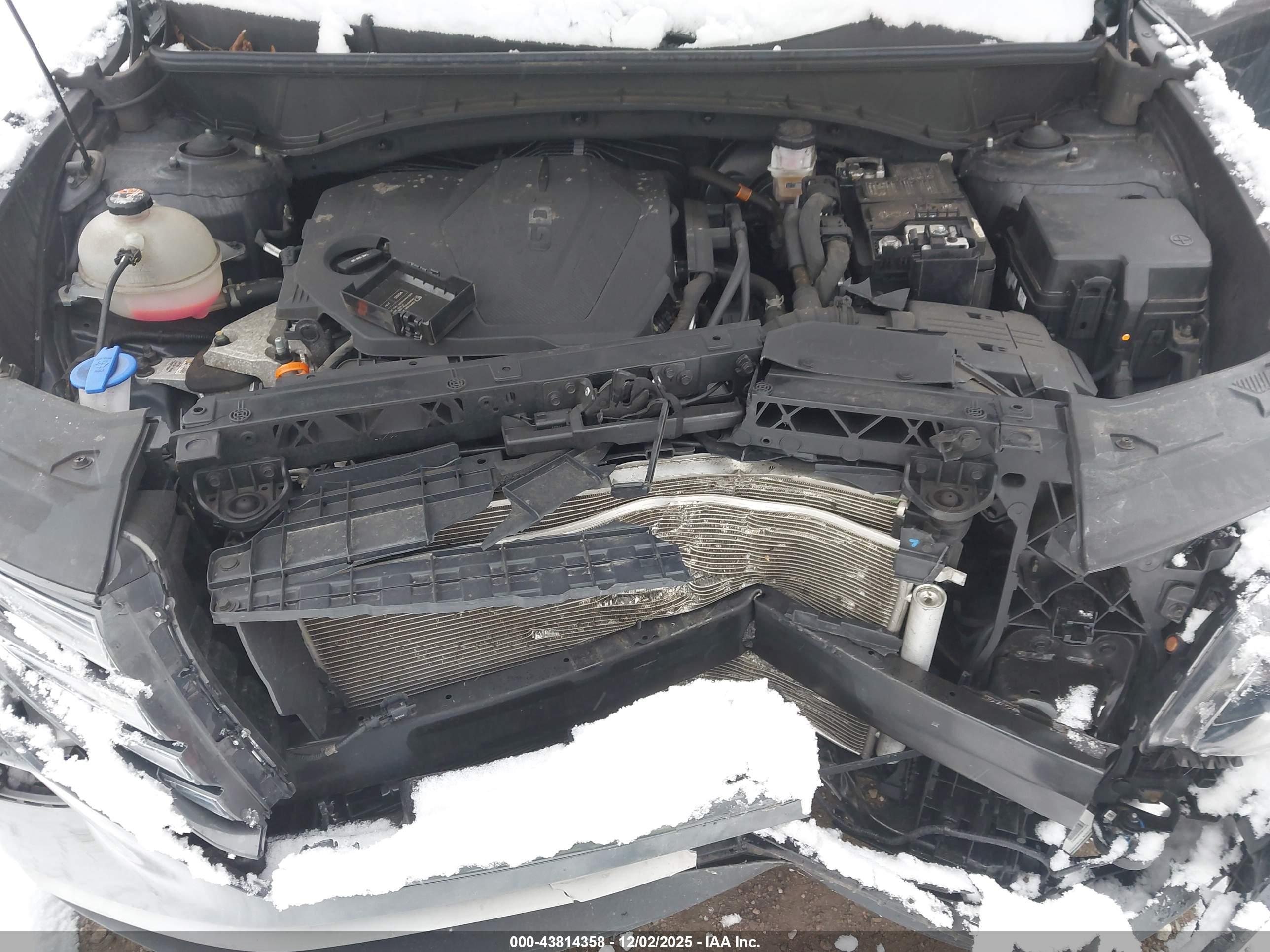 HYUNDAI TUCSON image 10