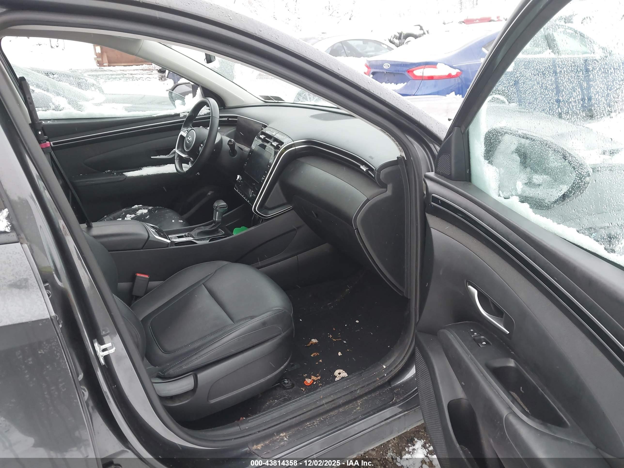 HYUNDAI TUCSON image 5