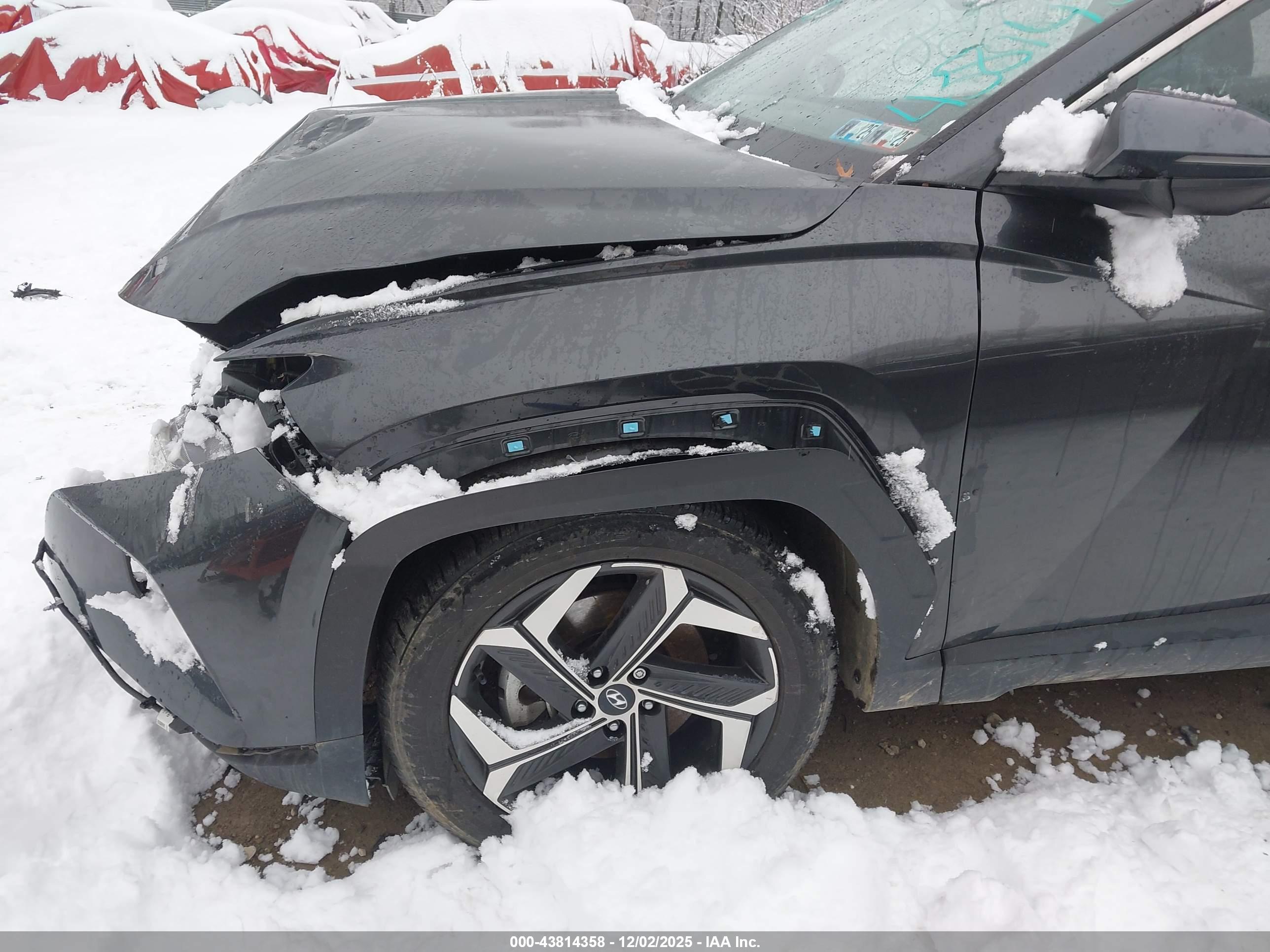 HYUNDAI TUCSON image 6