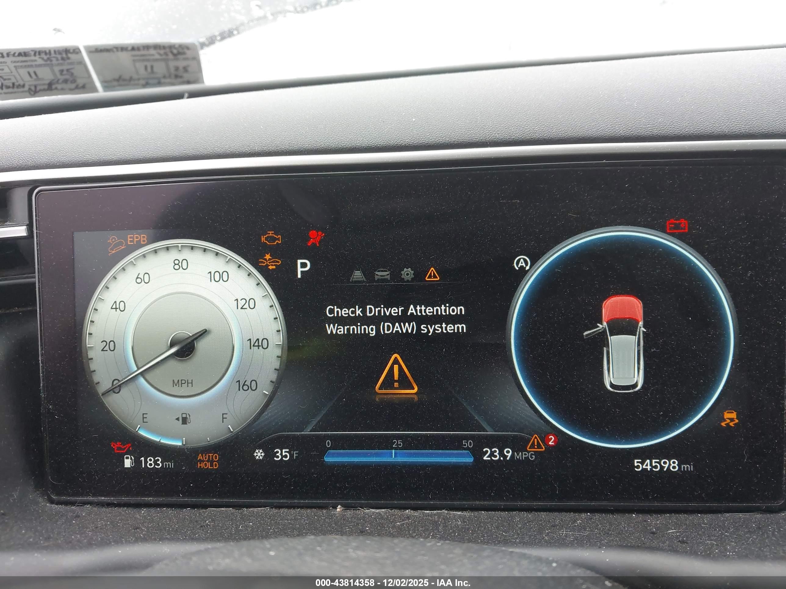 HYUNDAI TUCSON image 7