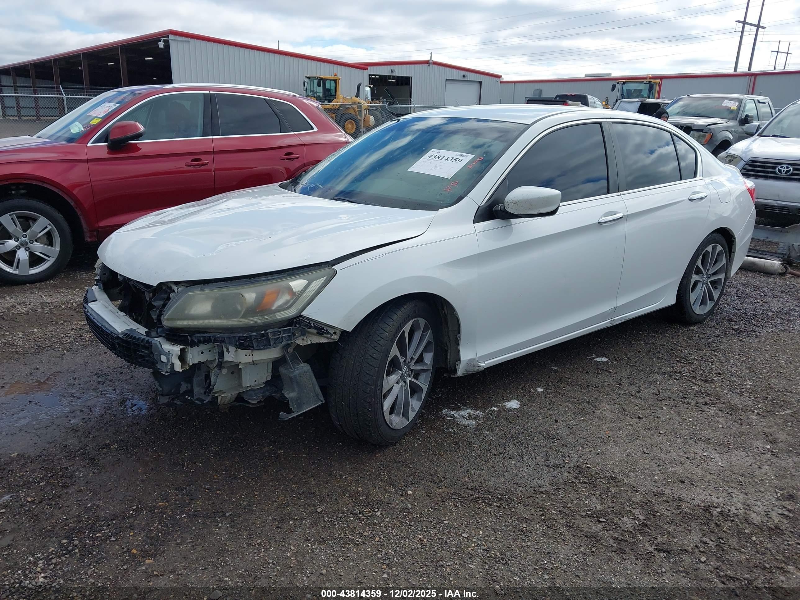 HONDA ACCORD image 2