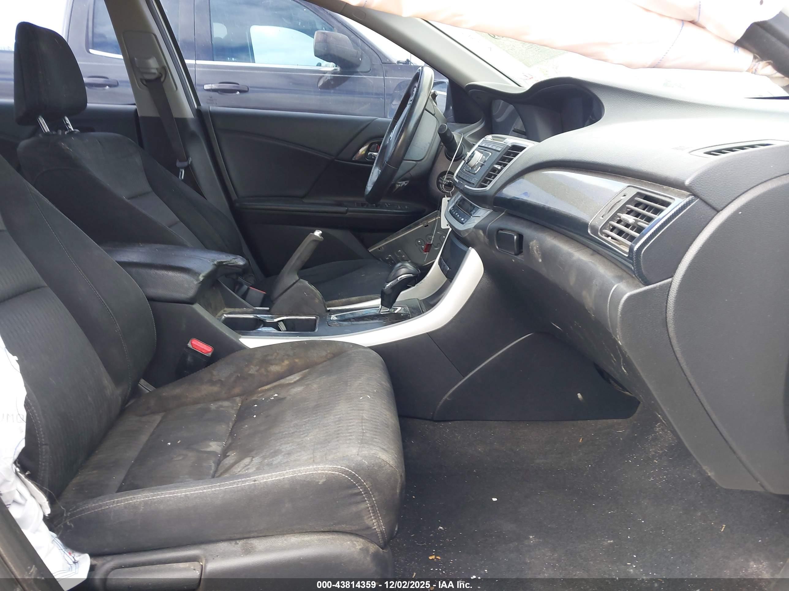 HONDA ACCORD image 5