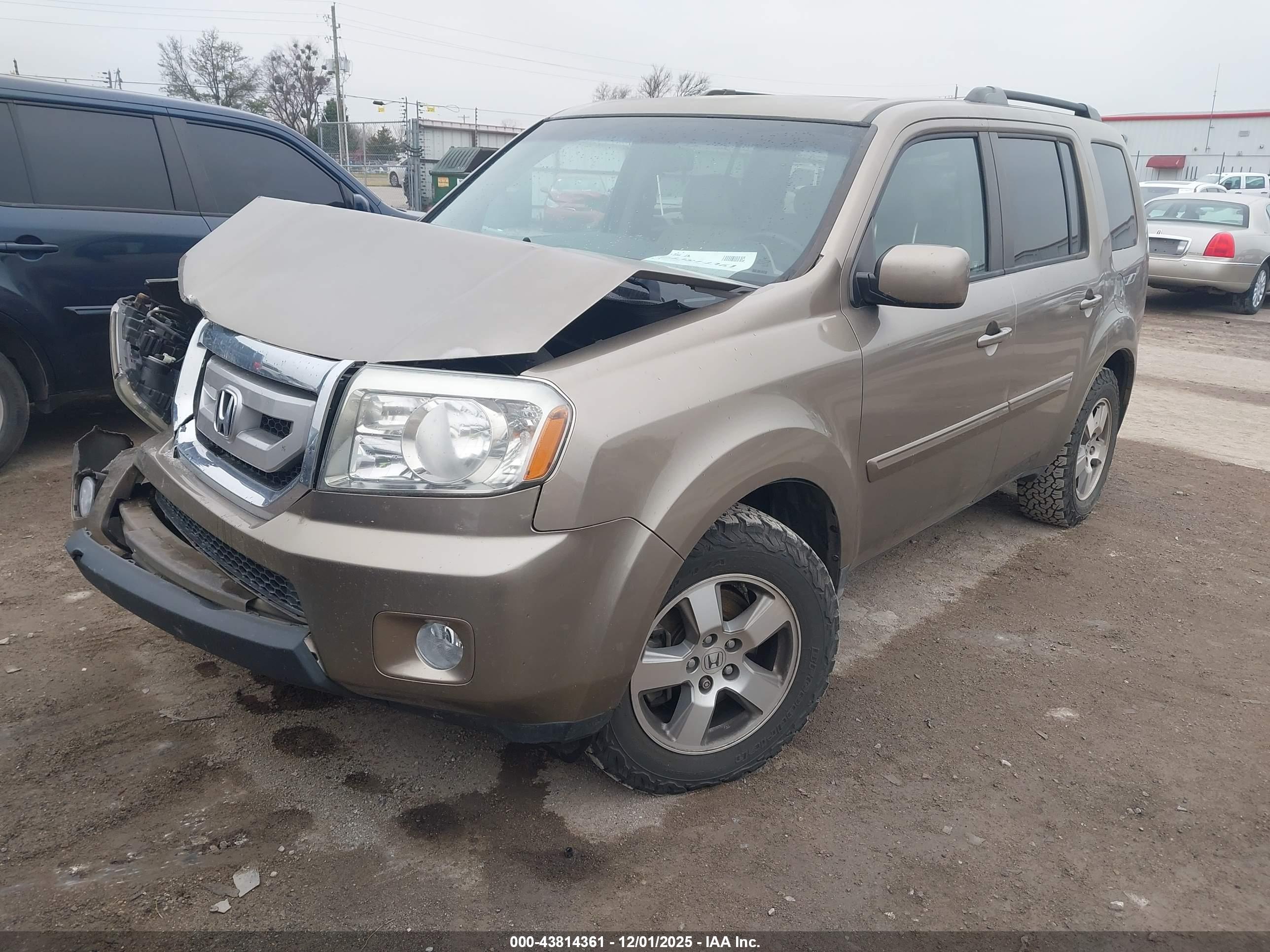 HONDA PILOT image 2