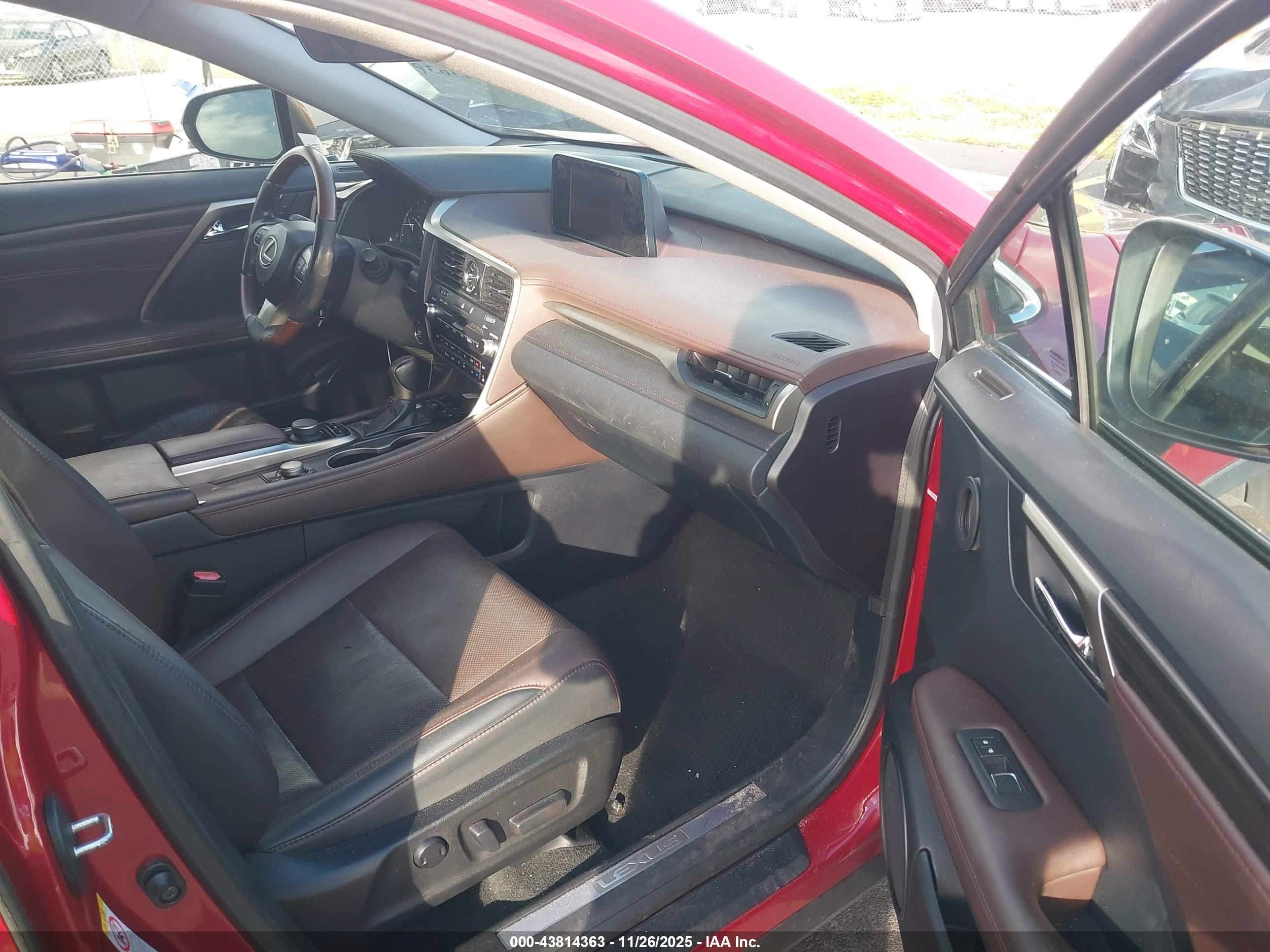 LEXUS RX image 5