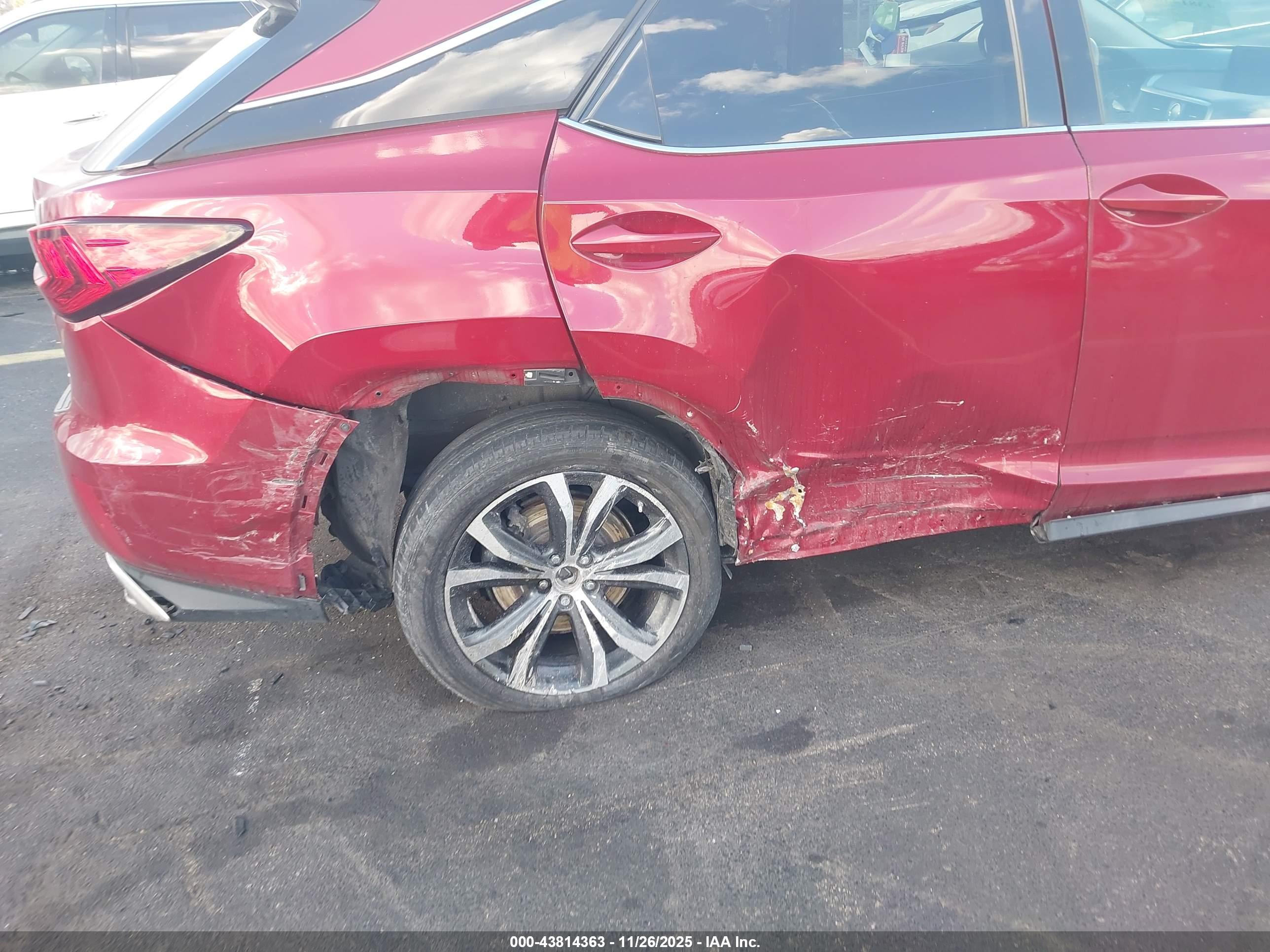 LEXUS RX image 6